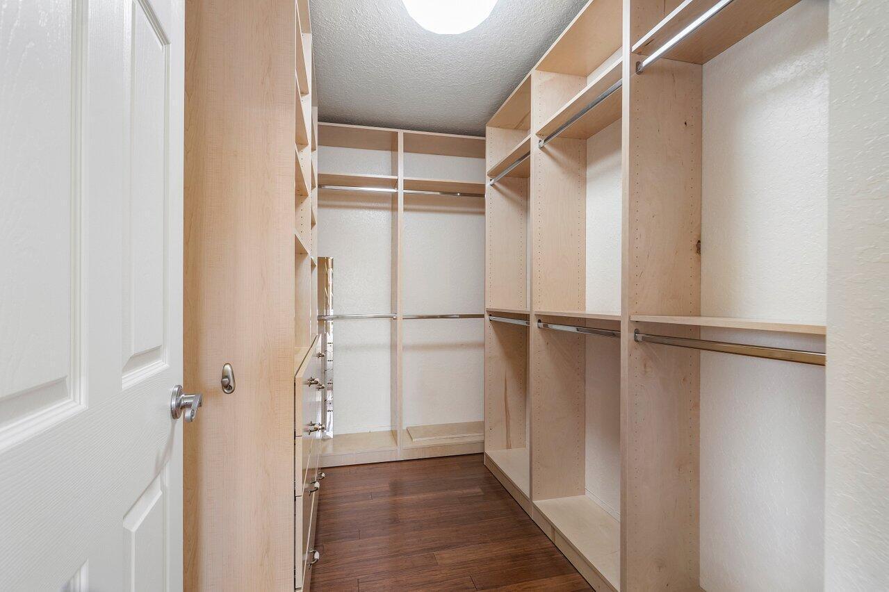 1109 Bel Air Drive 1