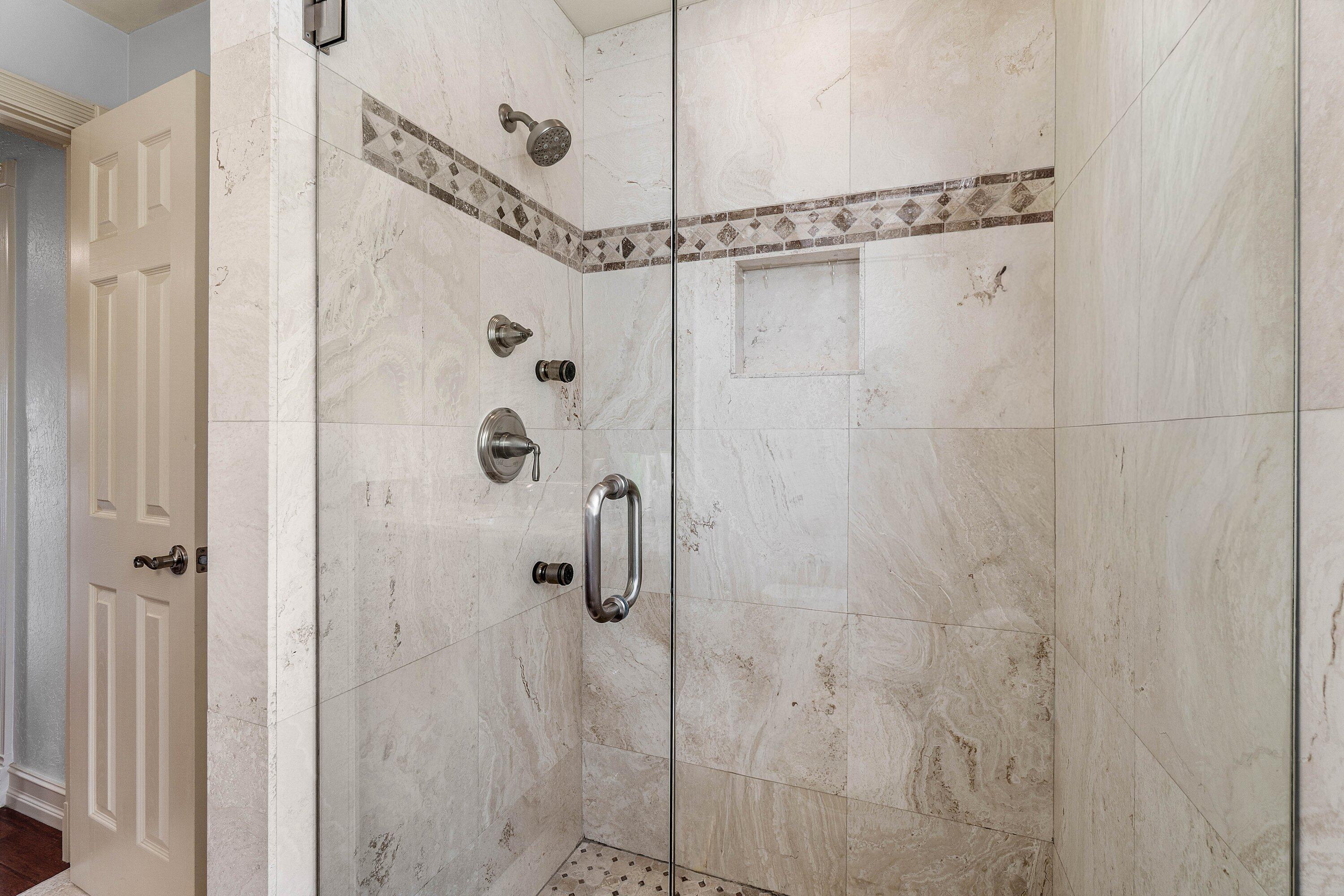 1109 Bel Air Drive 1