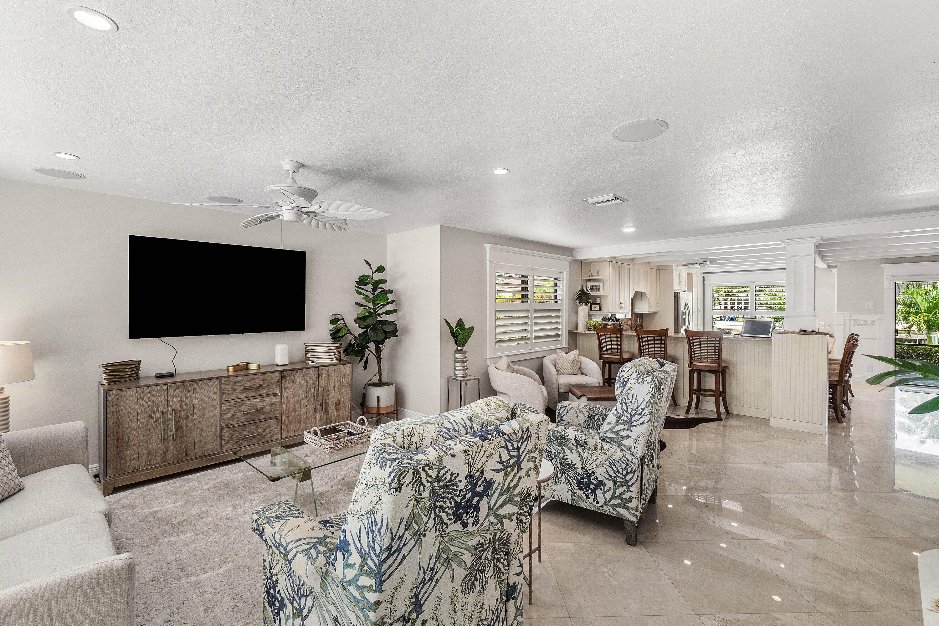 1109 Bel Air Drive 1