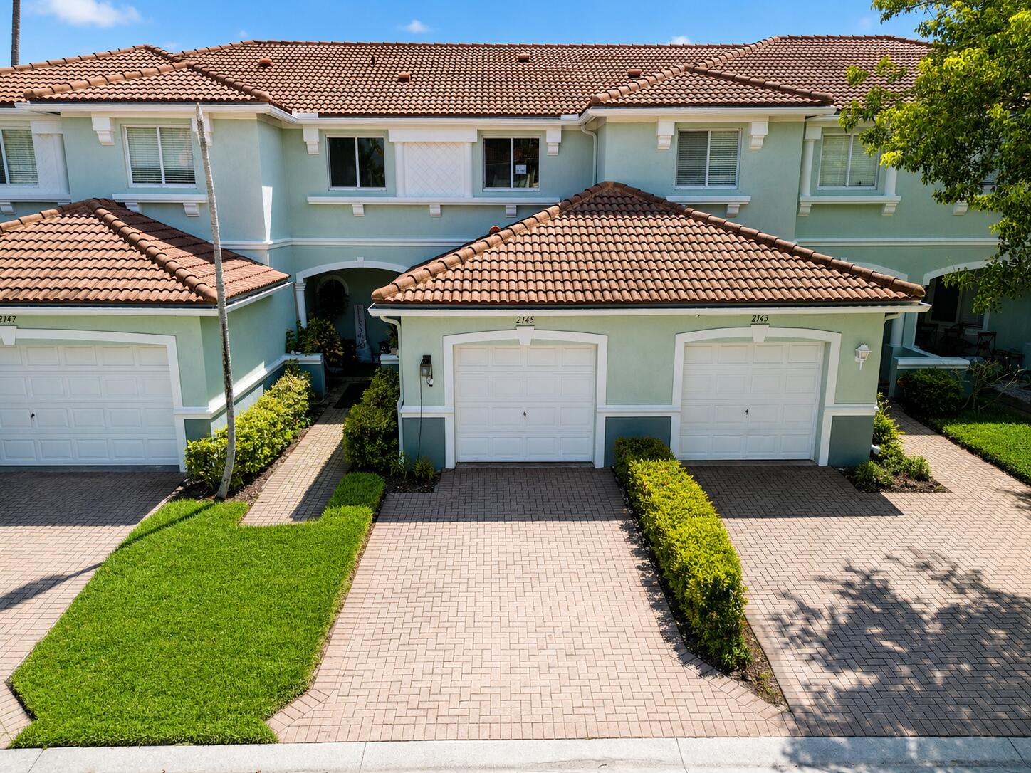 2145 Oakmont Drive