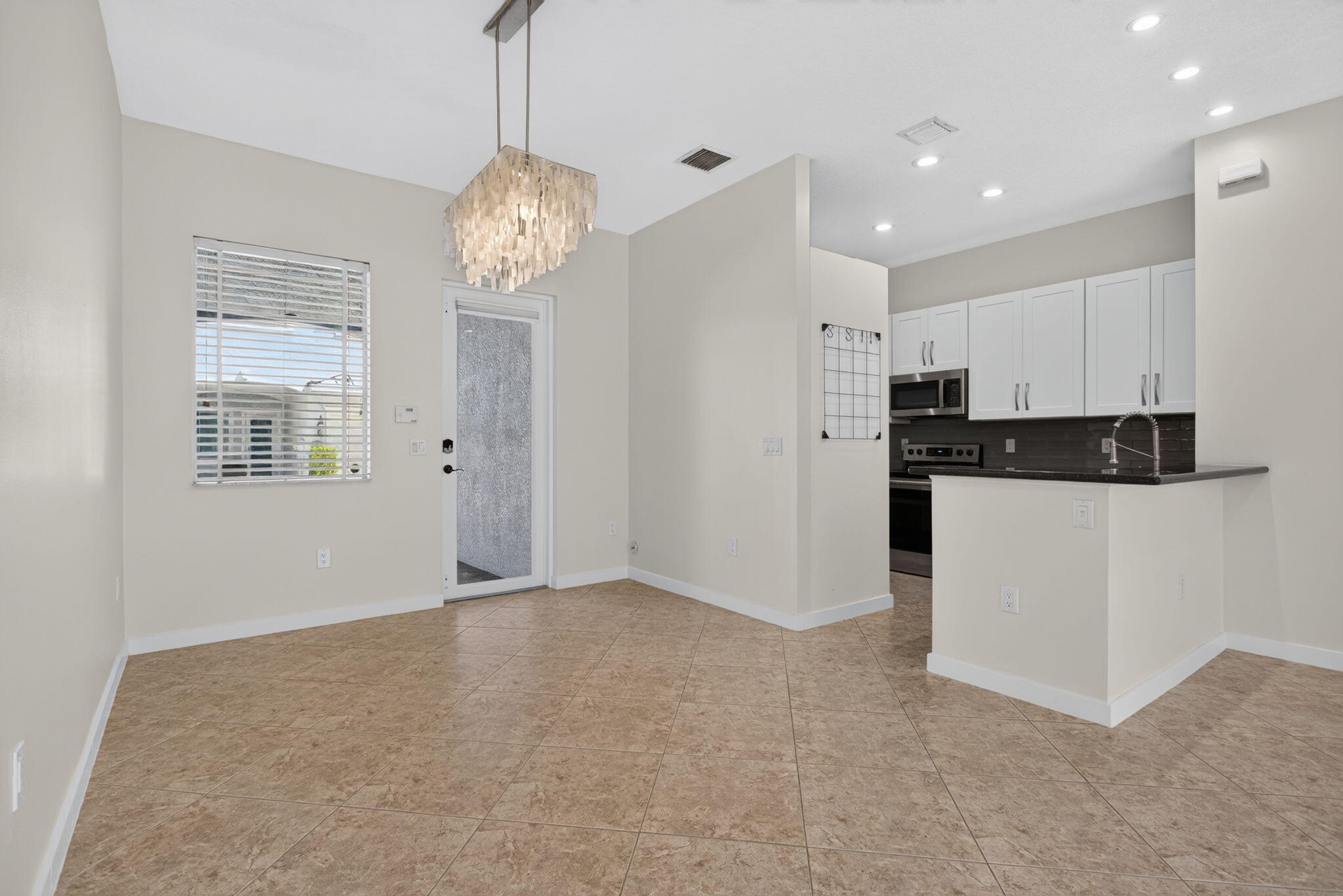 11 NE 20th Avenue