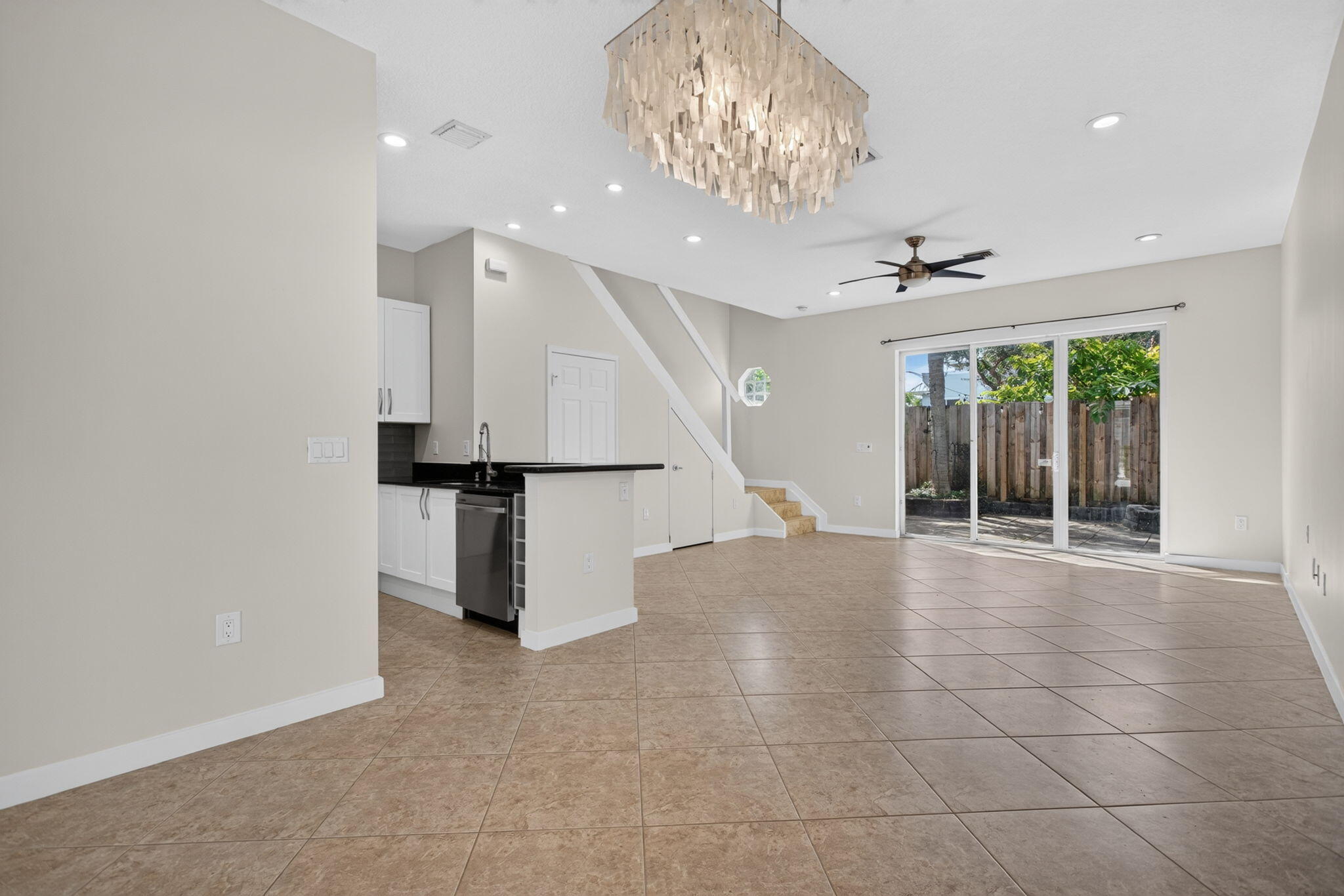 11 NE 20th Avenue