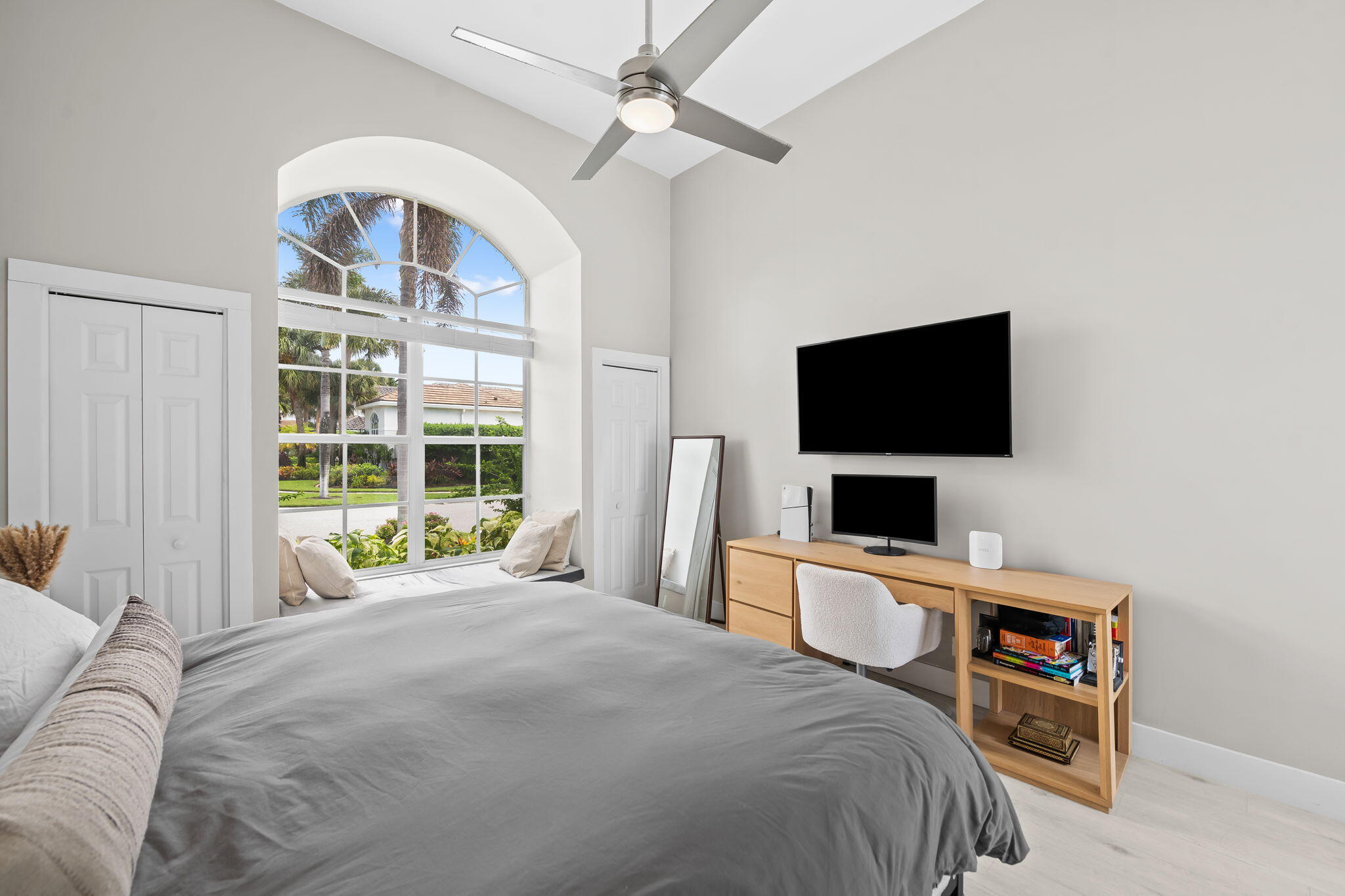 3320 NW 53RD Circle