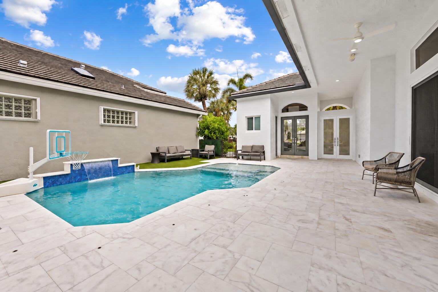3320 NW 53RD Circle