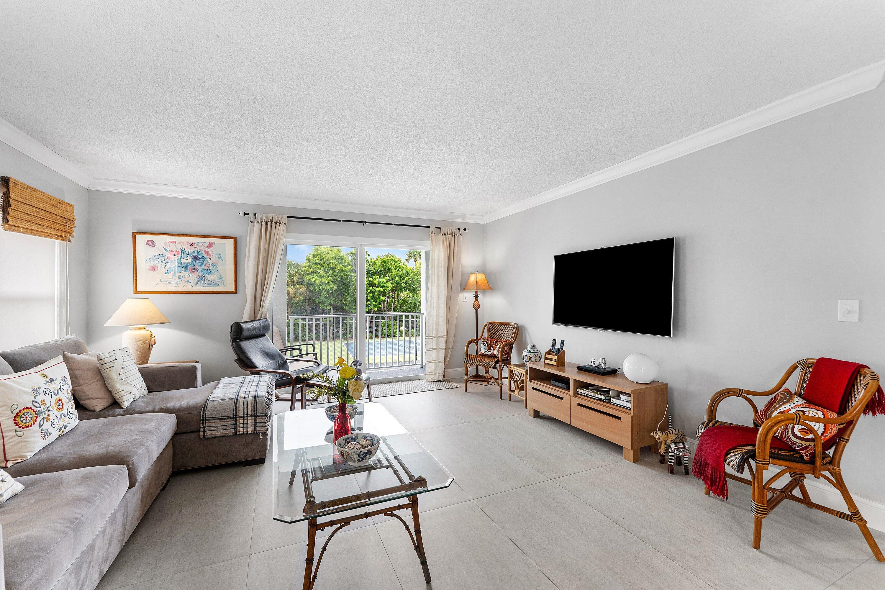 1111 S OCEAN Boulevard 213
