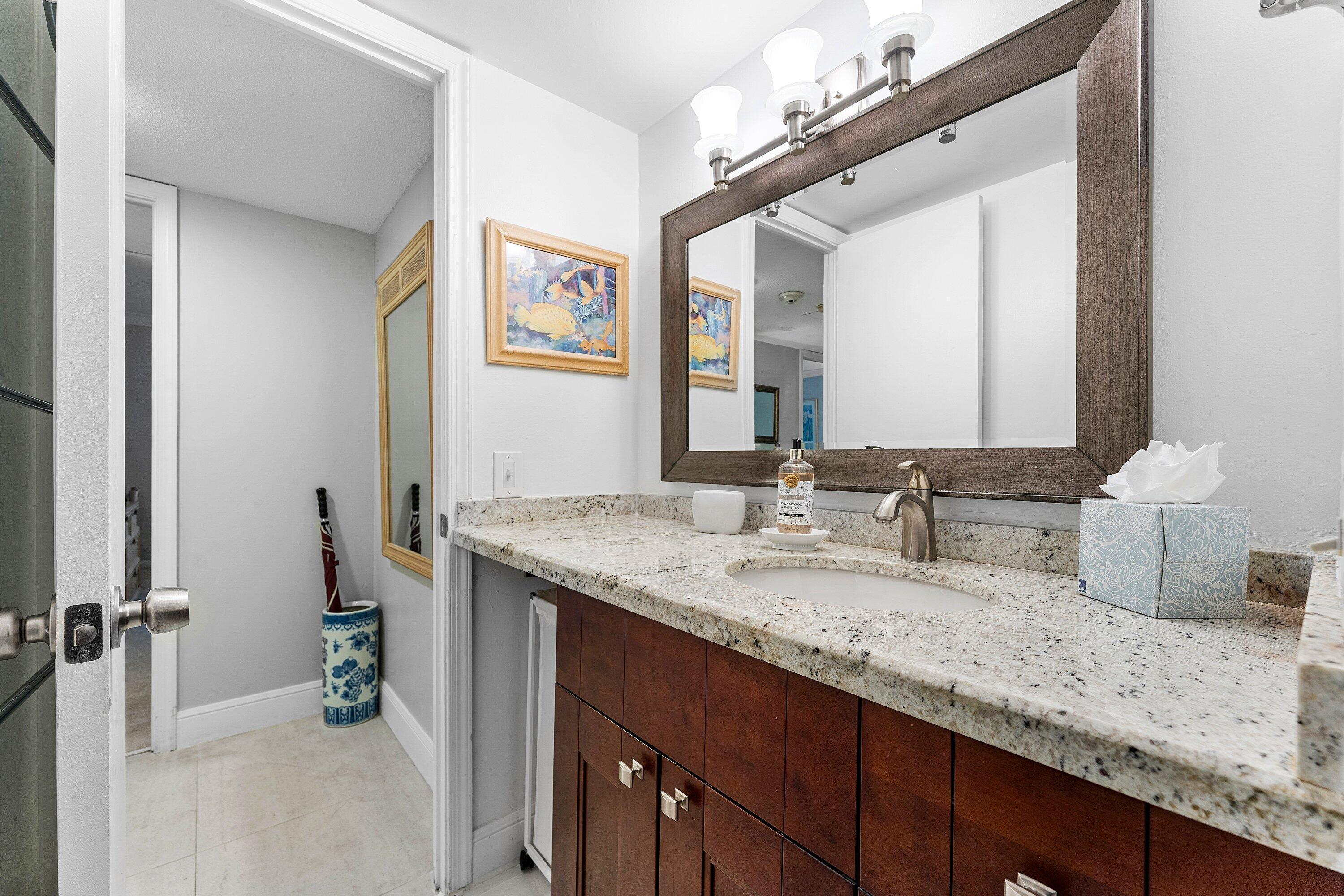 1111 S OCEAN Boulevard 213