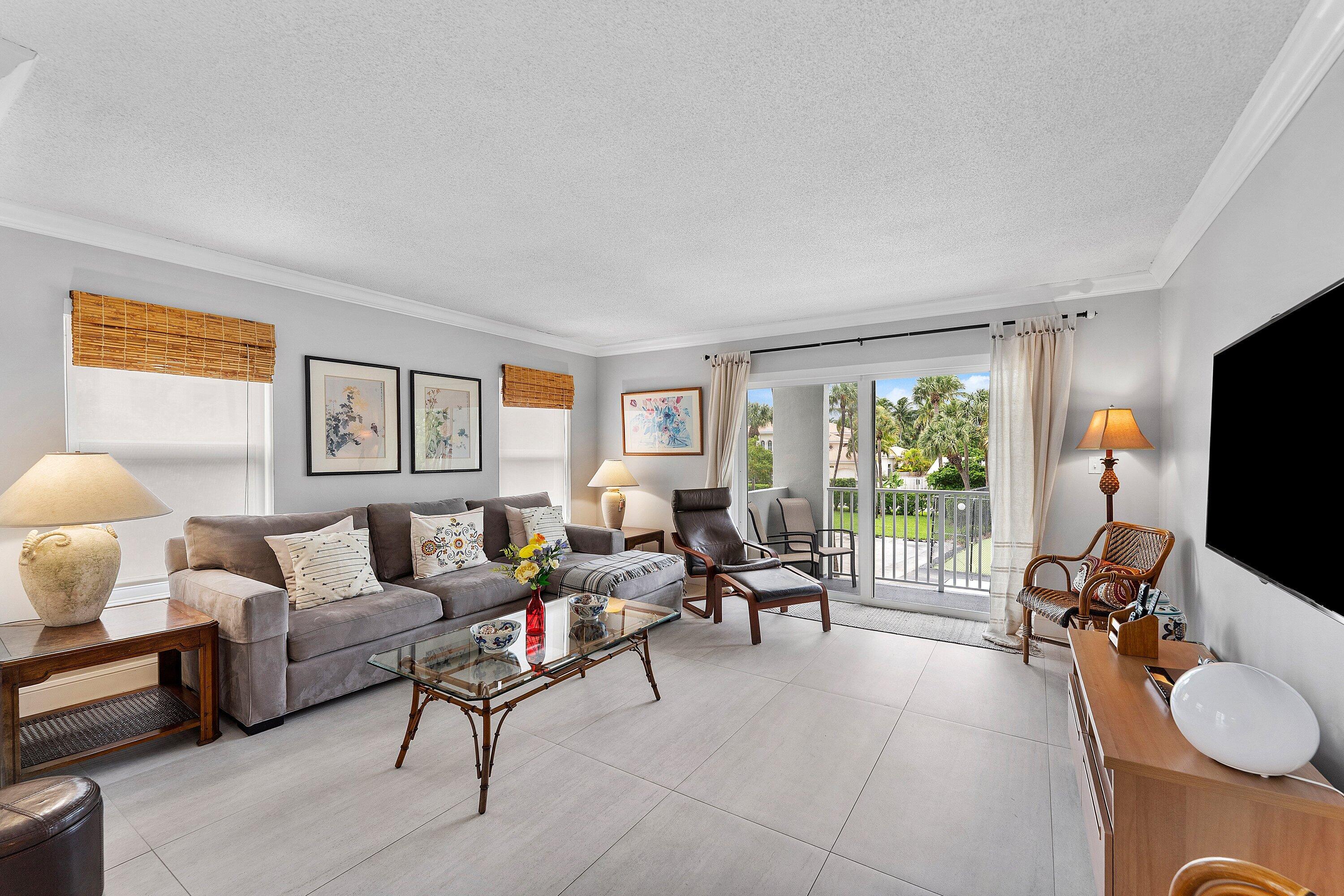 1111 S OCEAN Boulevard 213