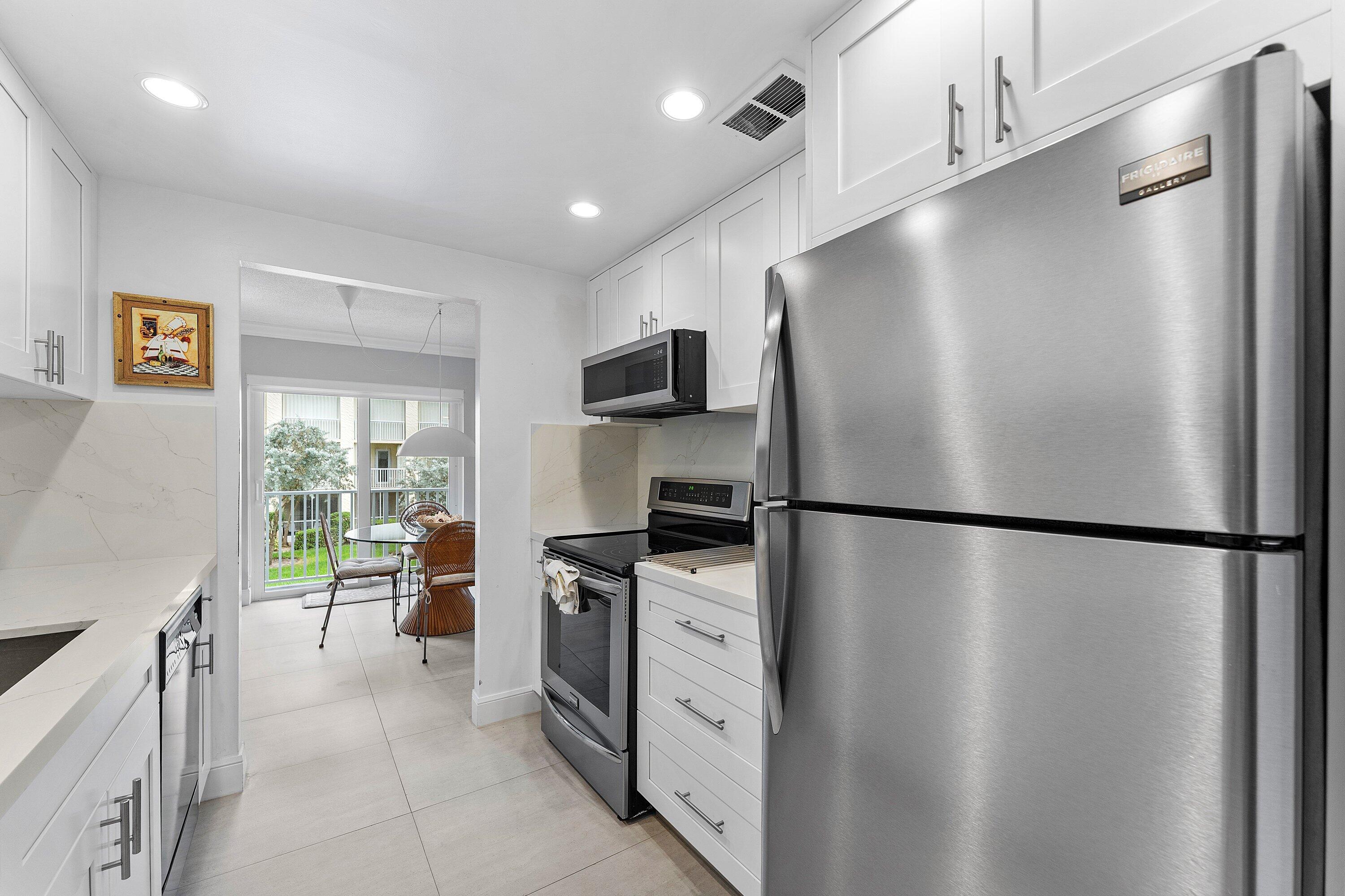 1111 S OCEAN Boulevard 213