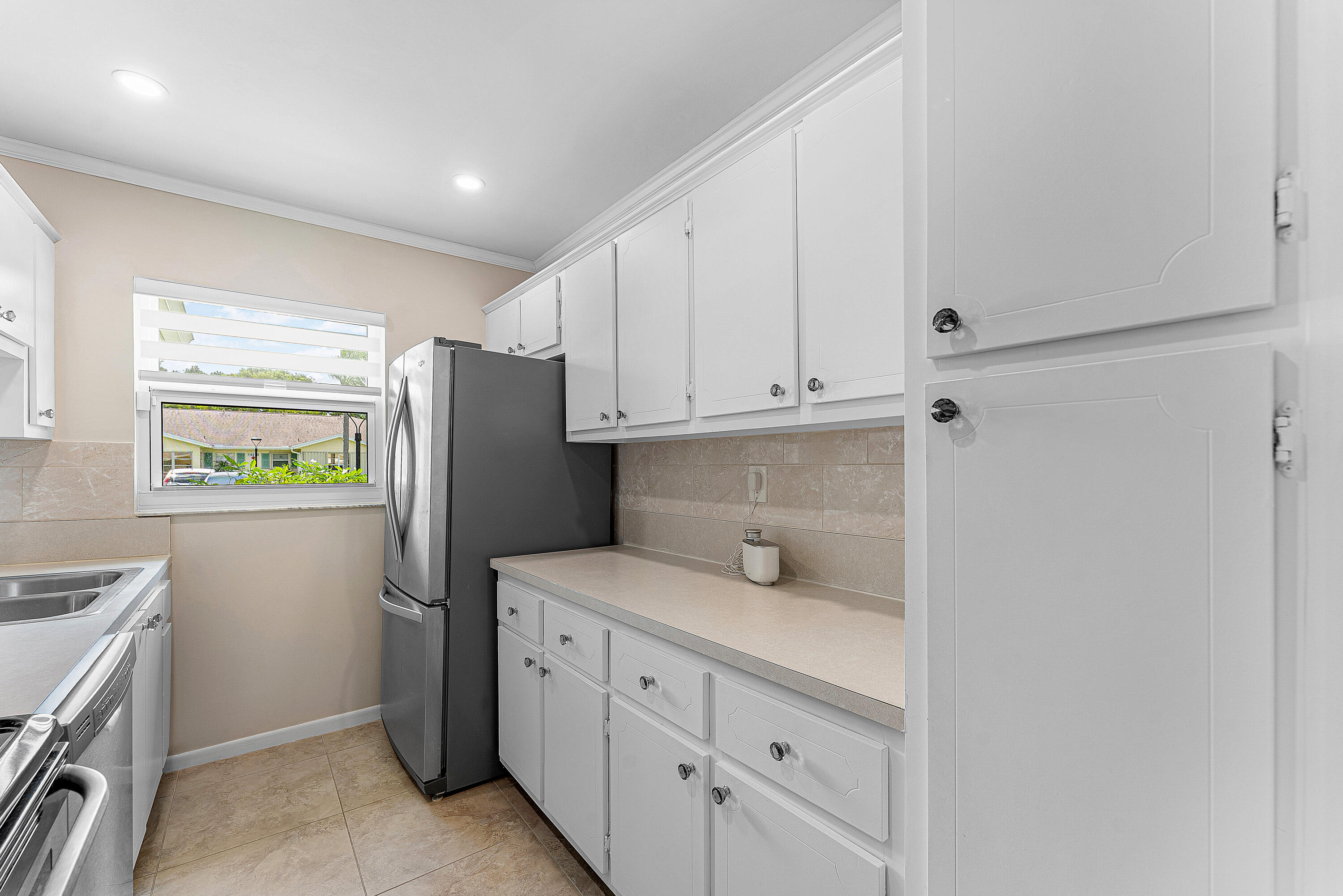 14250 NESTING Way C