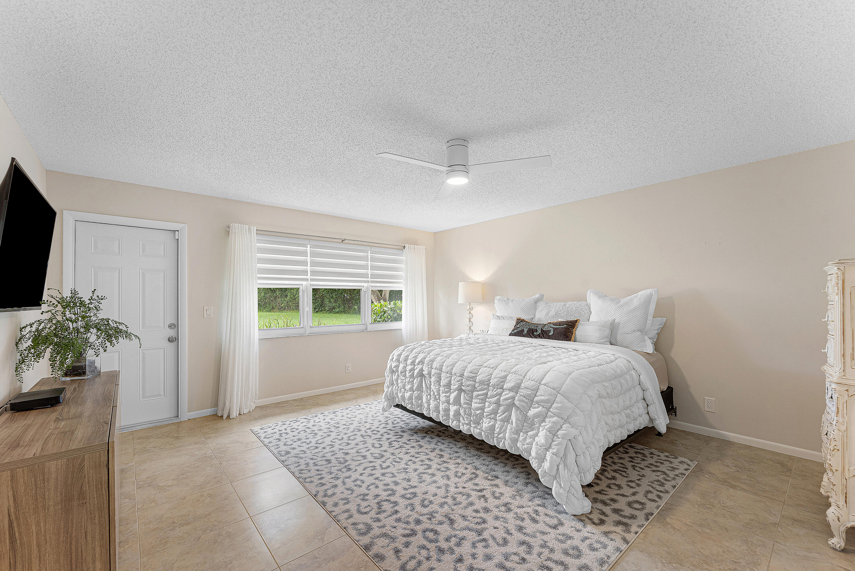 14250 NESTING Way C