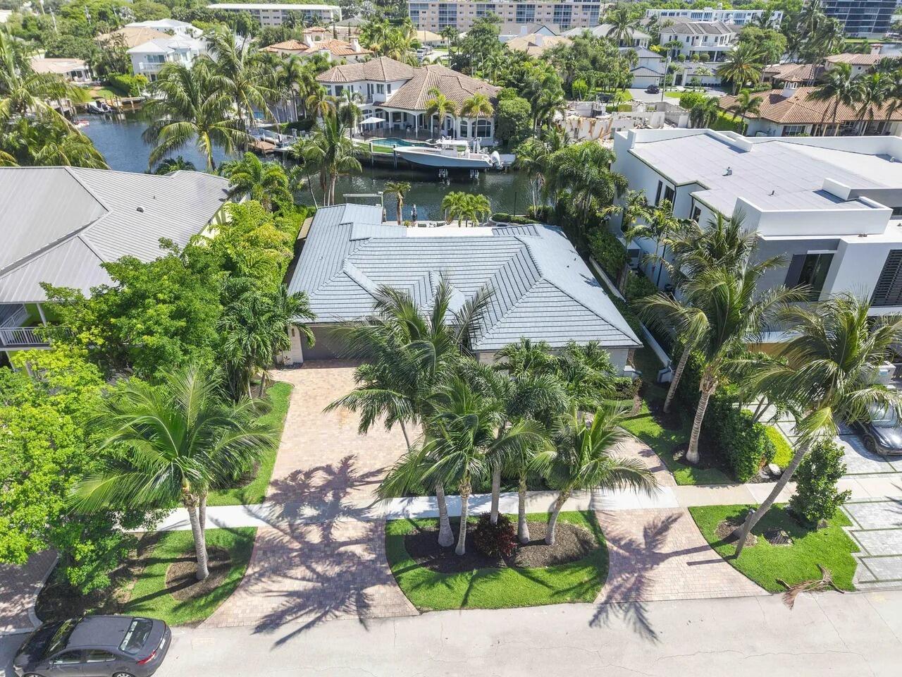 725 NE 36th Street