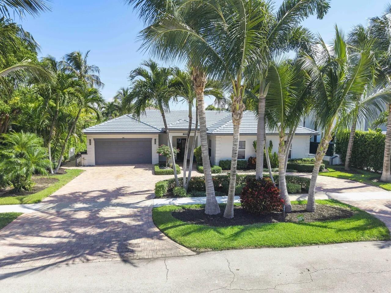 725 NE 36th Street
