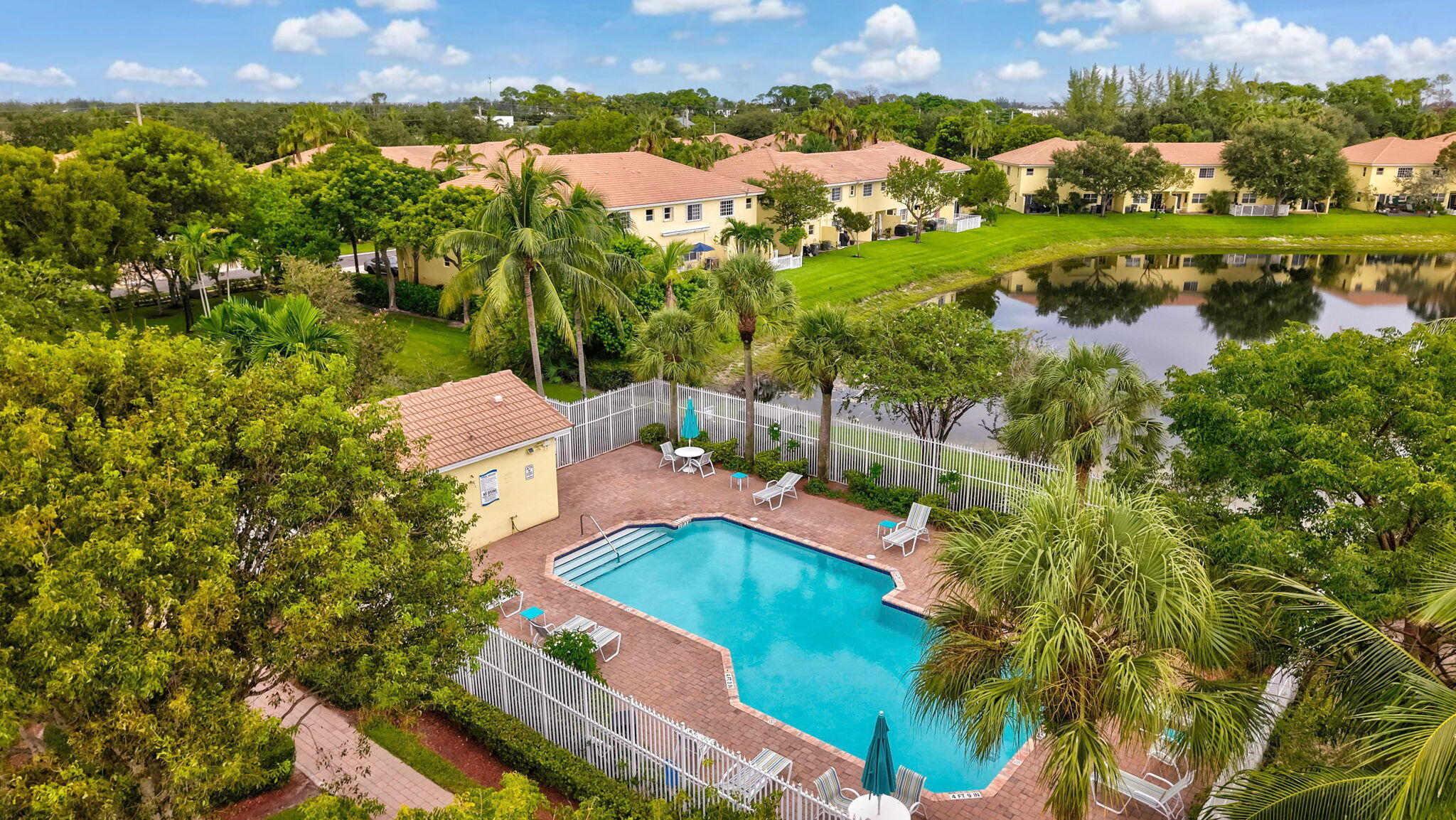 660 IMPERIAL LAKE Road, Lake Belvedere Estates