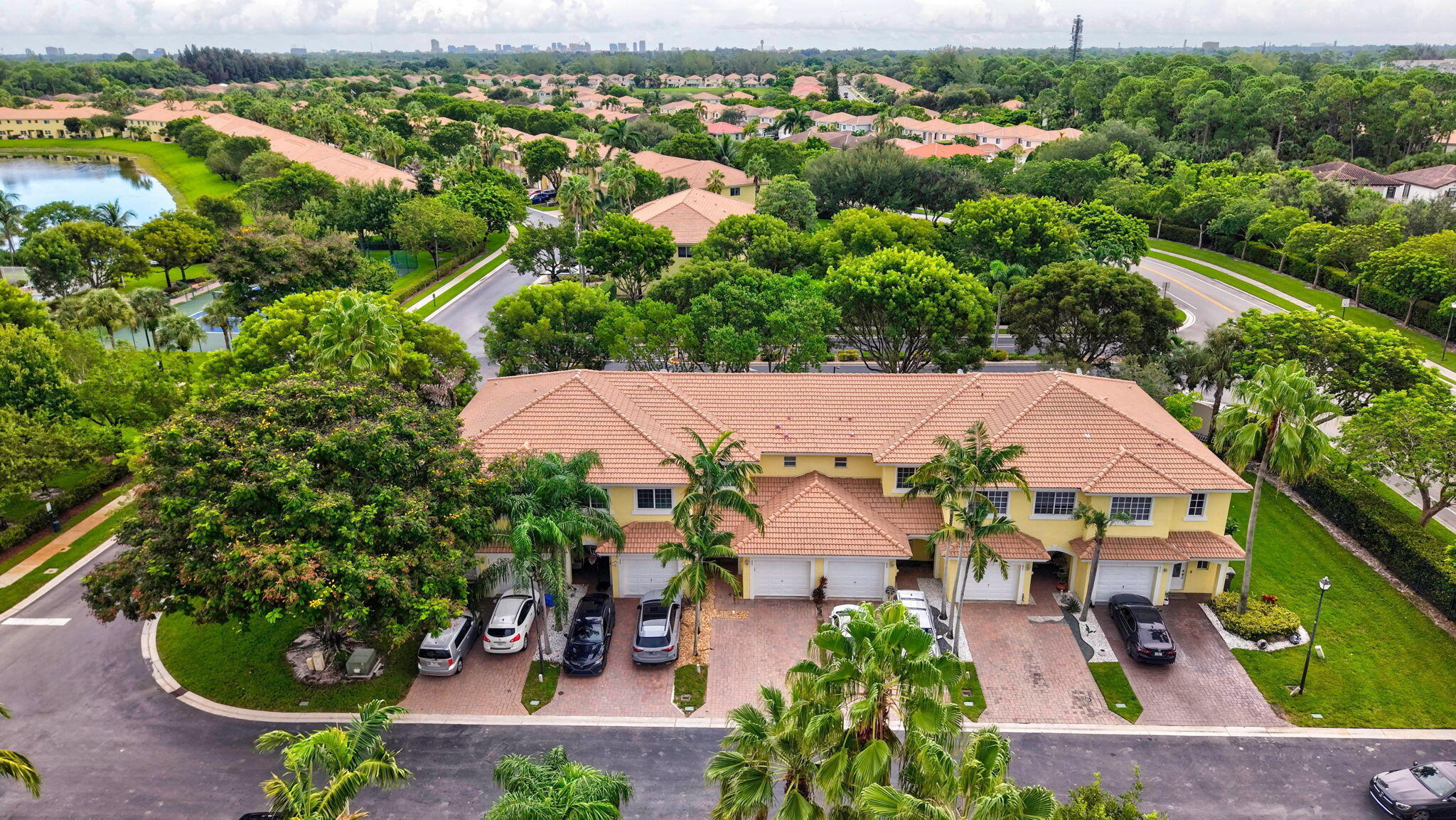 660 IMPERIAL LAKE Road, Lake Belvedere Estates