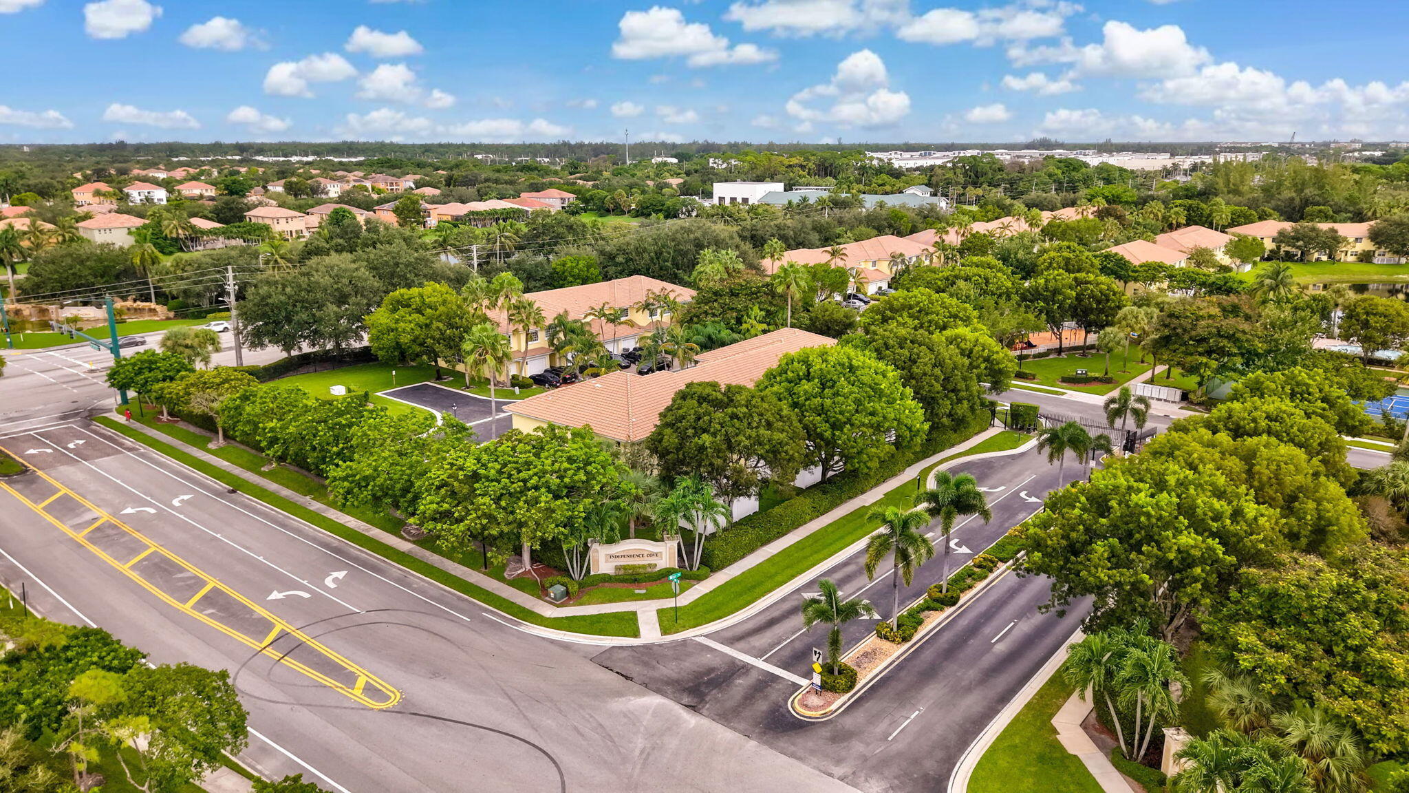 660 IMPERIAL LAKE Road, Lake Belvedere Estates