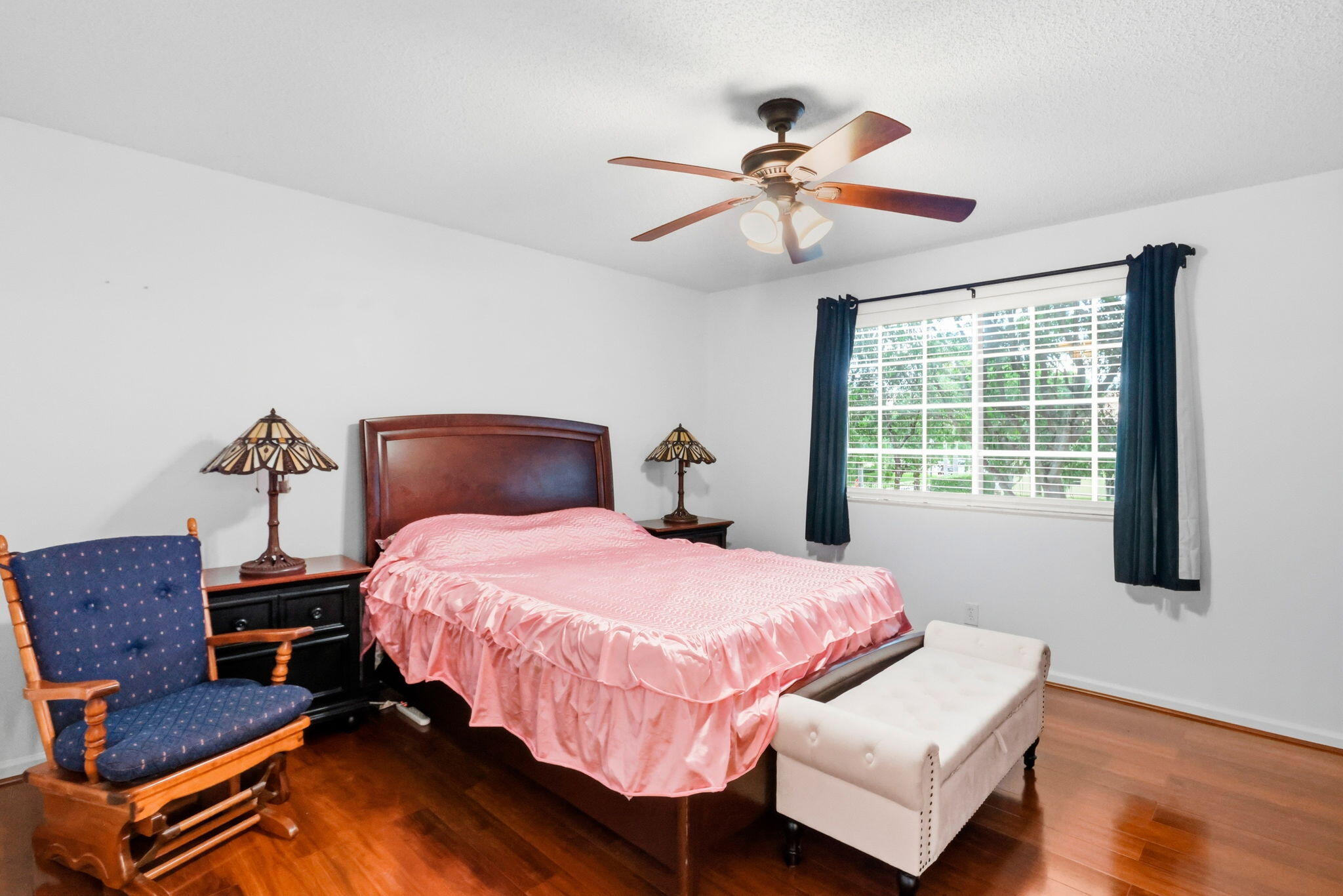 660 IMPERIAL LAKE Road, Lake Belvedere Estates