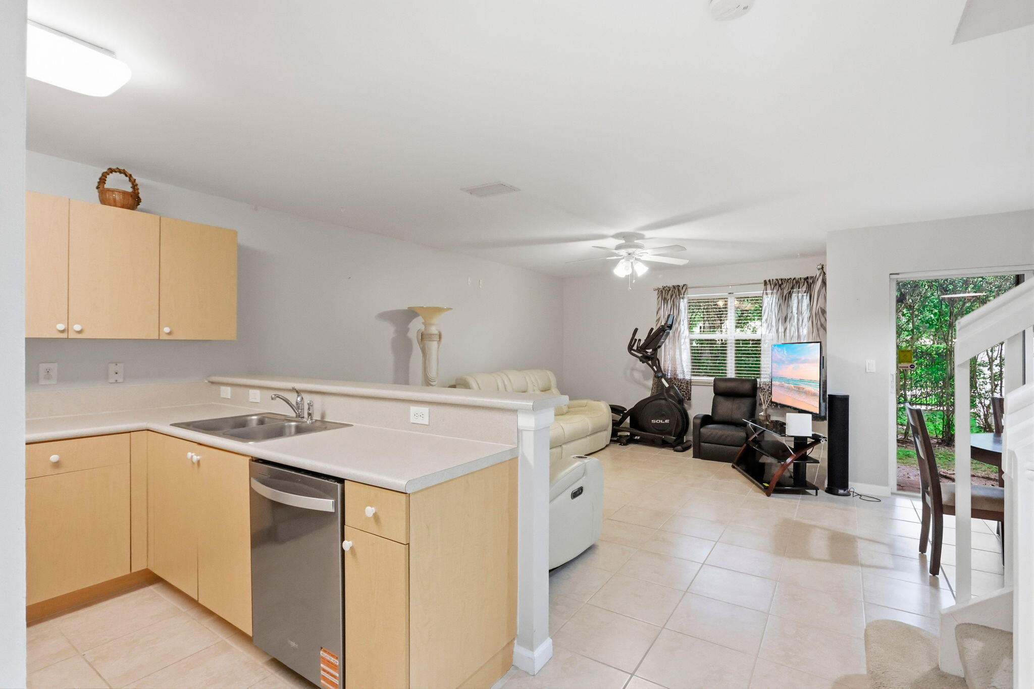 660 IMPERIAL LAKE Road, Lake Belvedere Estates