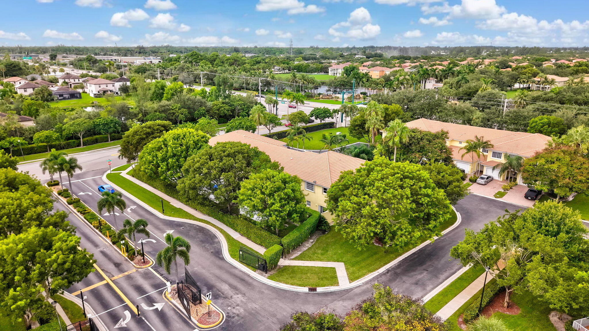 660 IMPERIAL LAKE Road, Lake Belvedere Estates