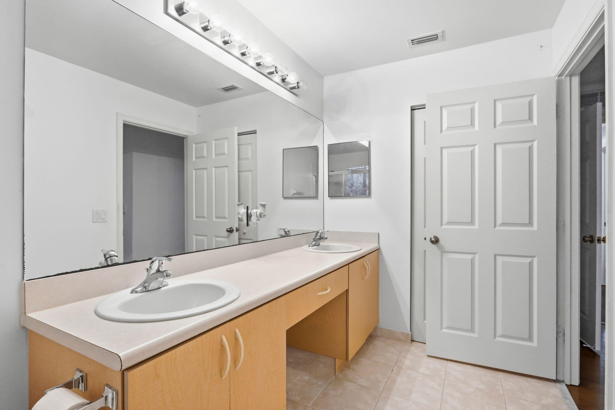 660 IMPERIAL LAKE Road, Lake Belvedere Estates
