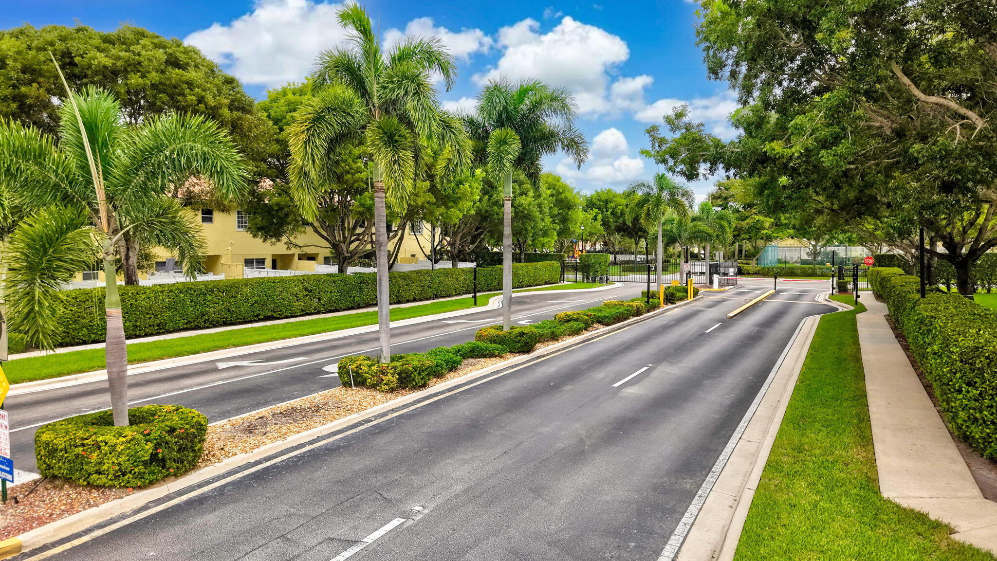 660 IMPERIAL LAKE Road, Lake Belvedere Estates