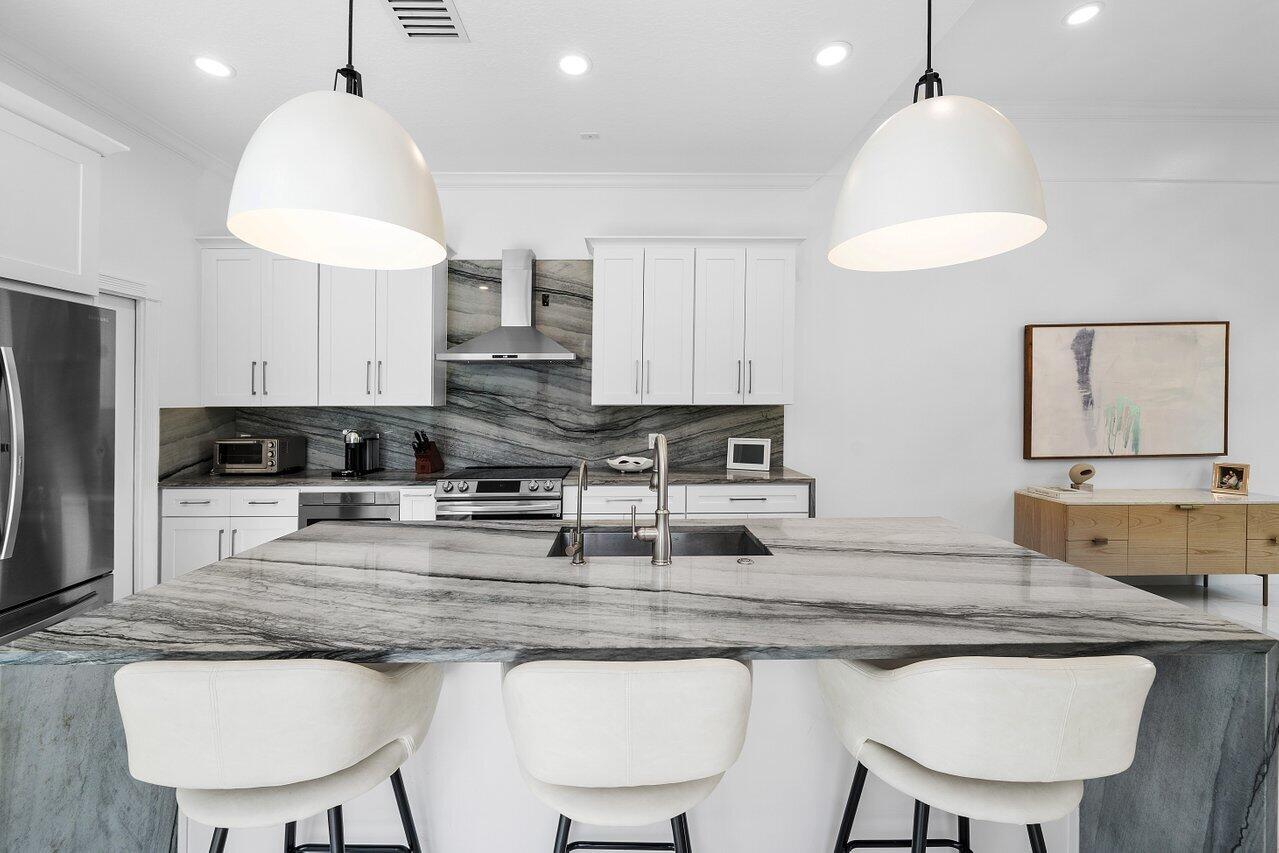 4043 NW 58th Street