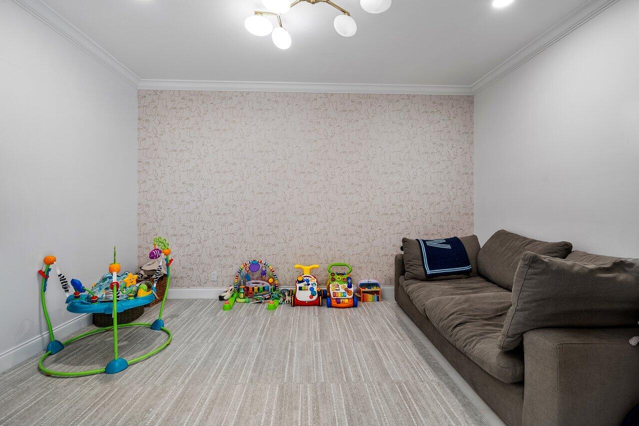 4043 NW 58th Street
