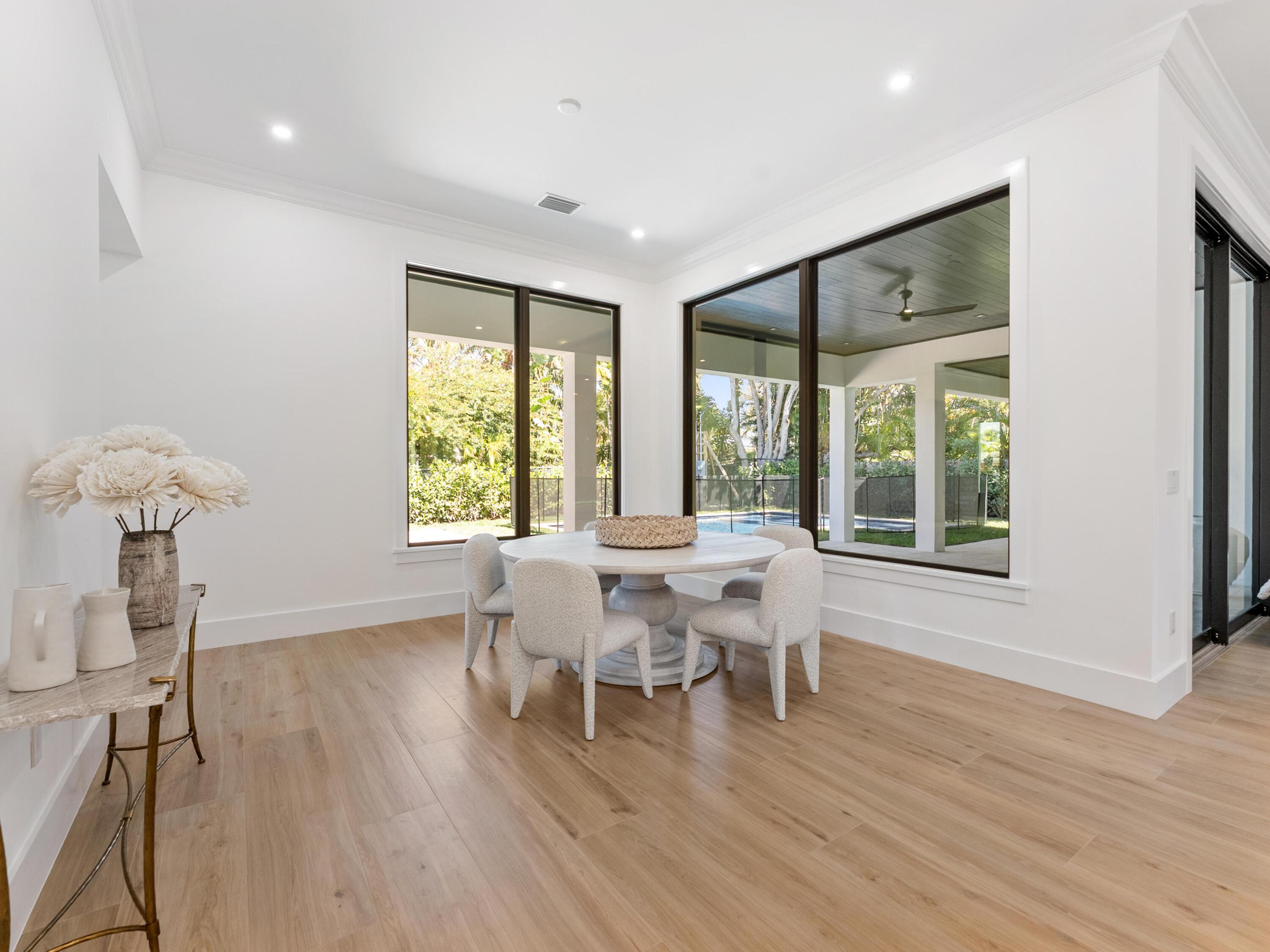 715 MISSION HILL Road