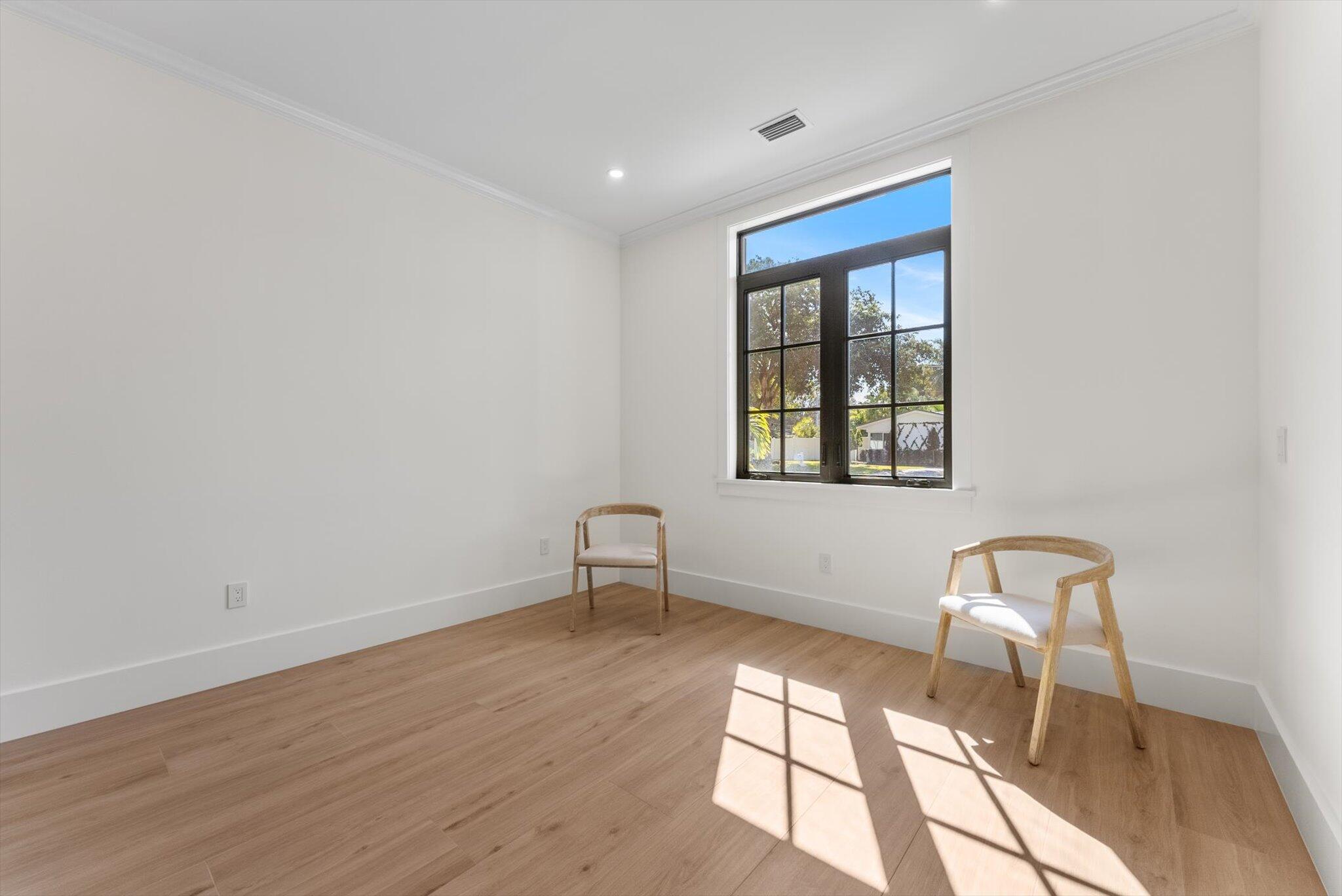 715 MISSION HILL Road