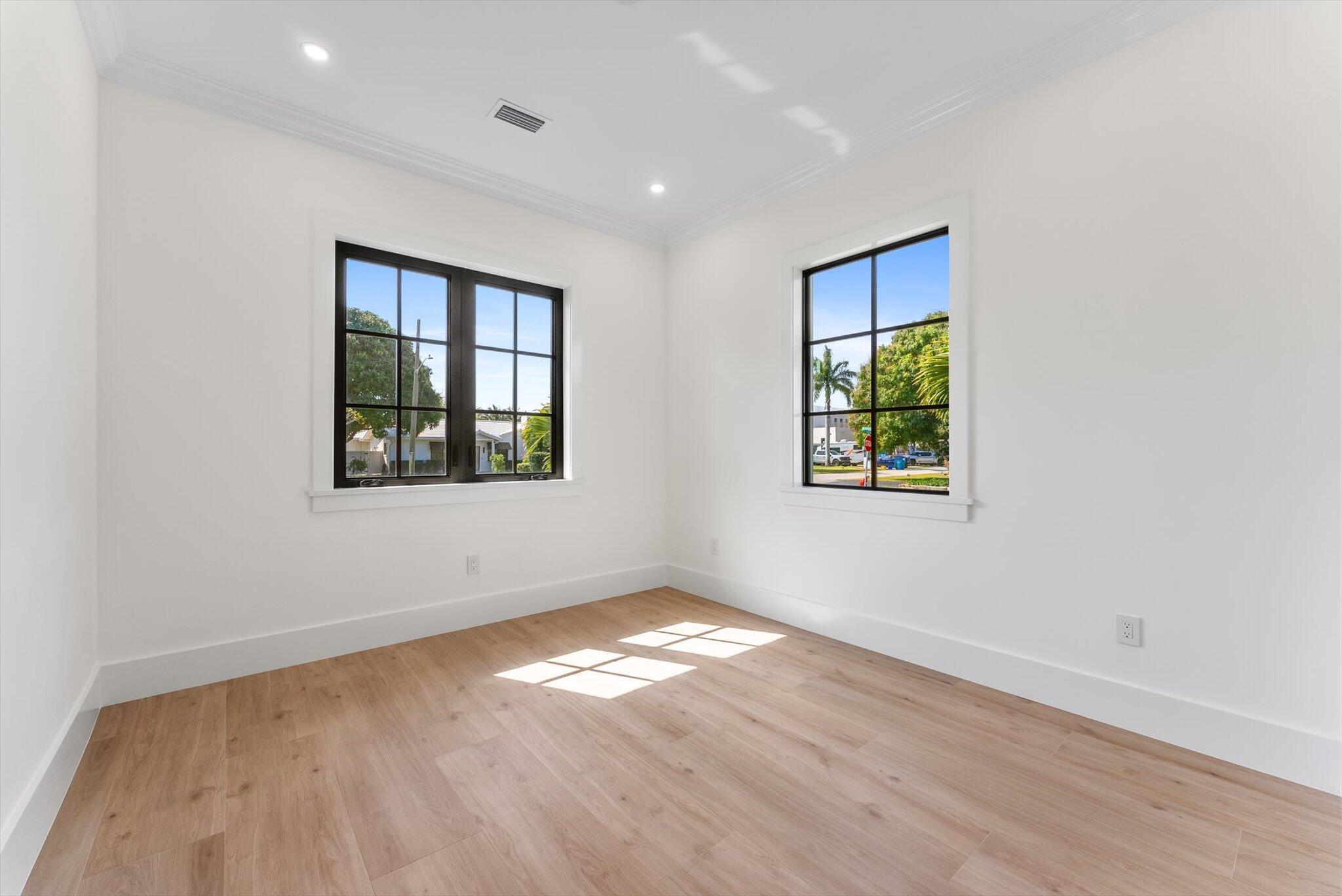 715 MISSION HILL Road