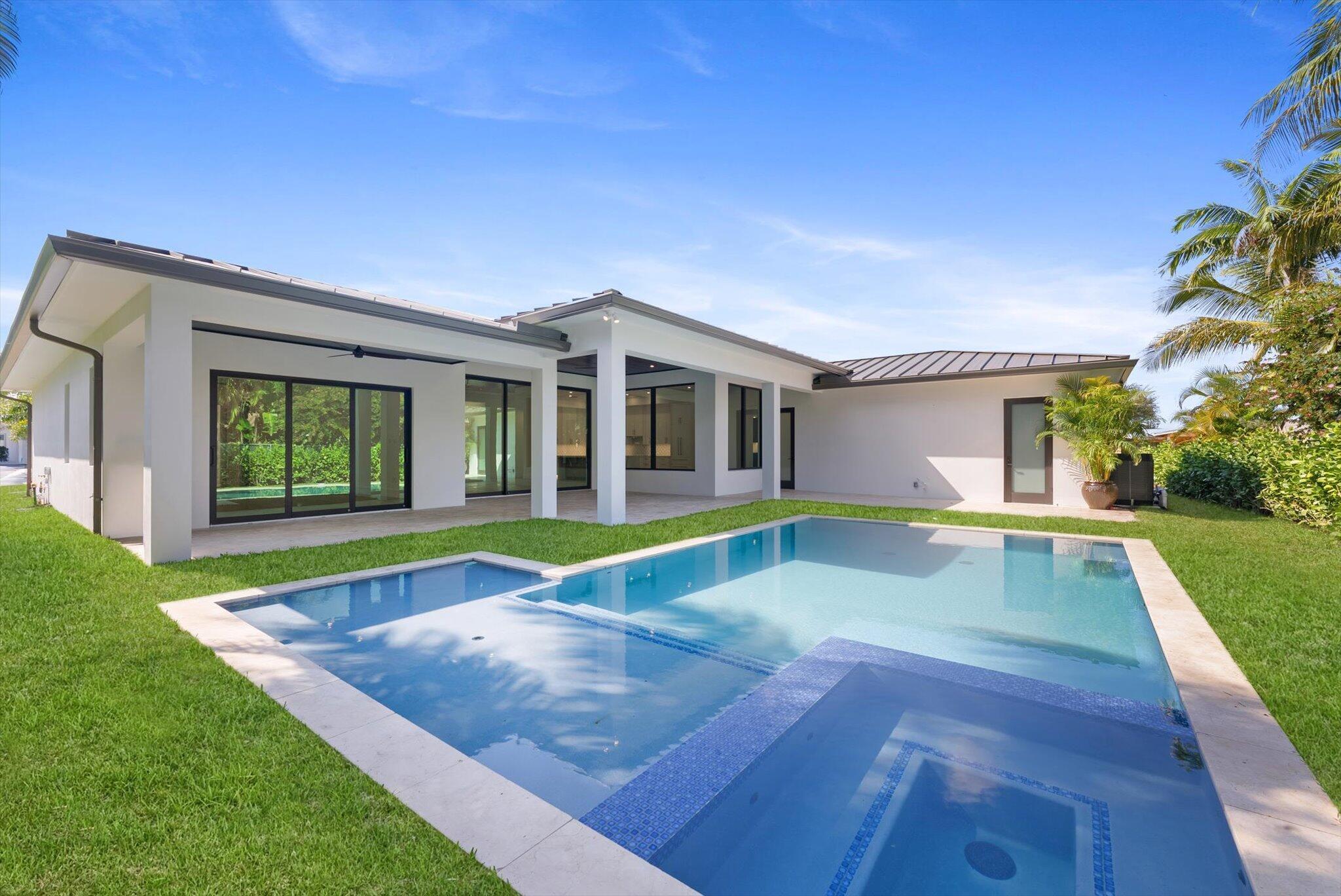715 MISSION HILL Road