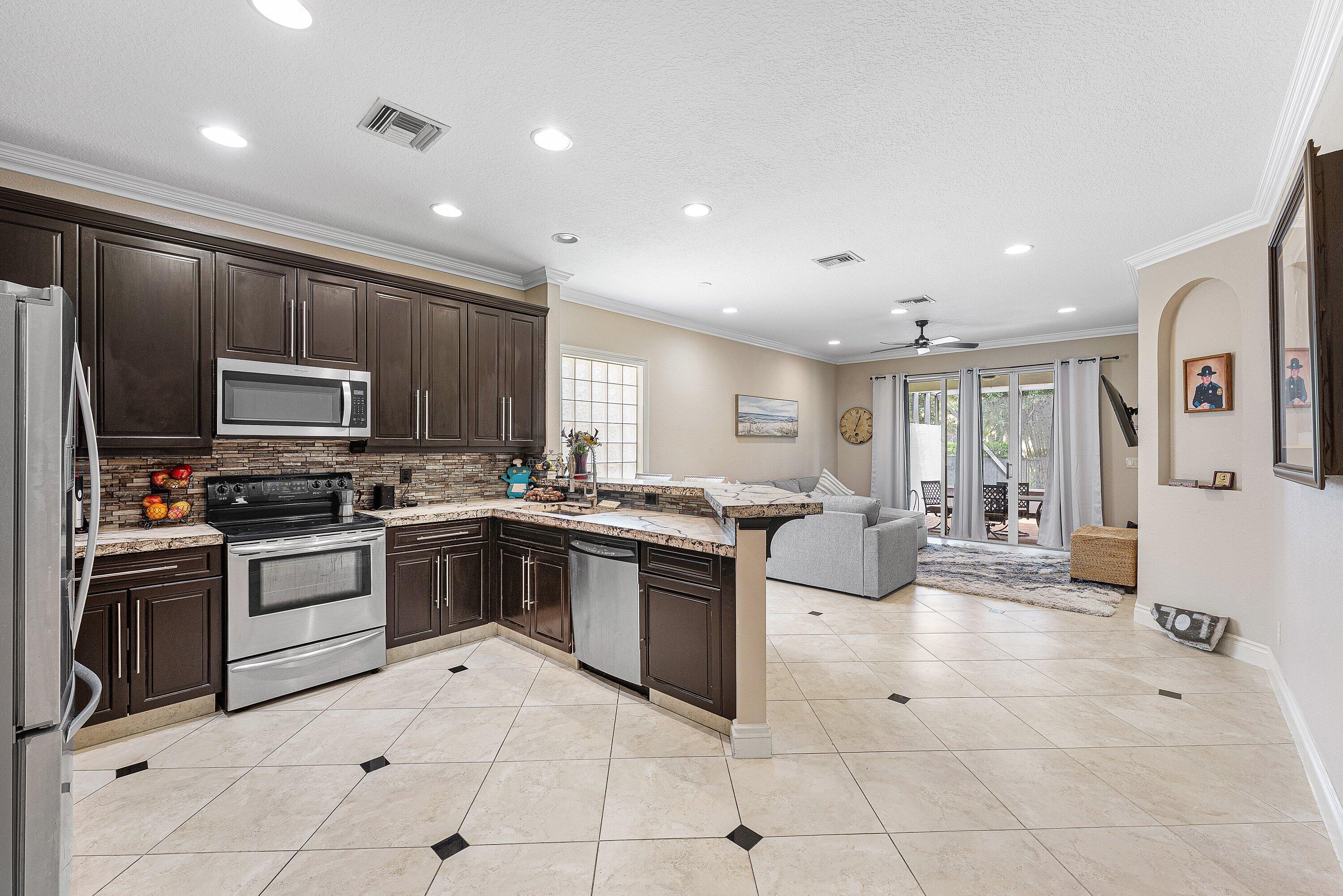 310 VENICE Boulevard 310