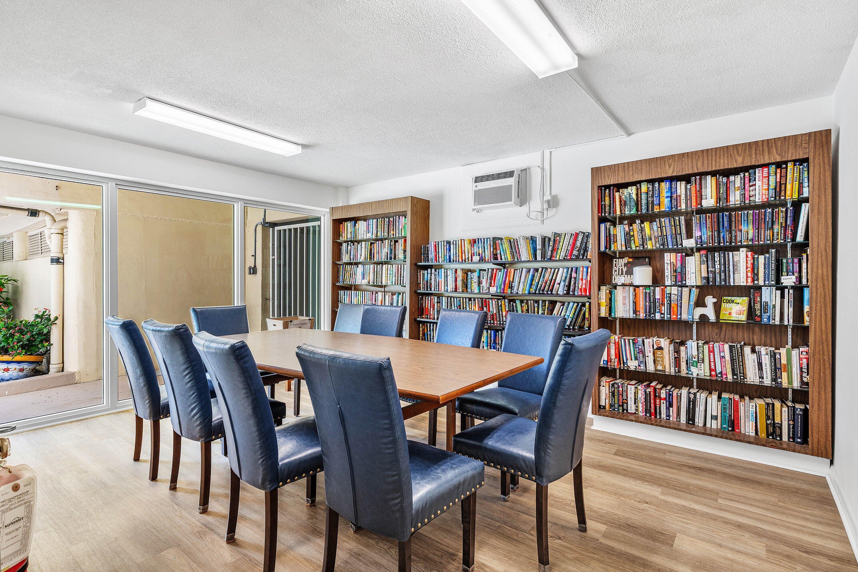 3475 S OCEAN Boulevard 1100