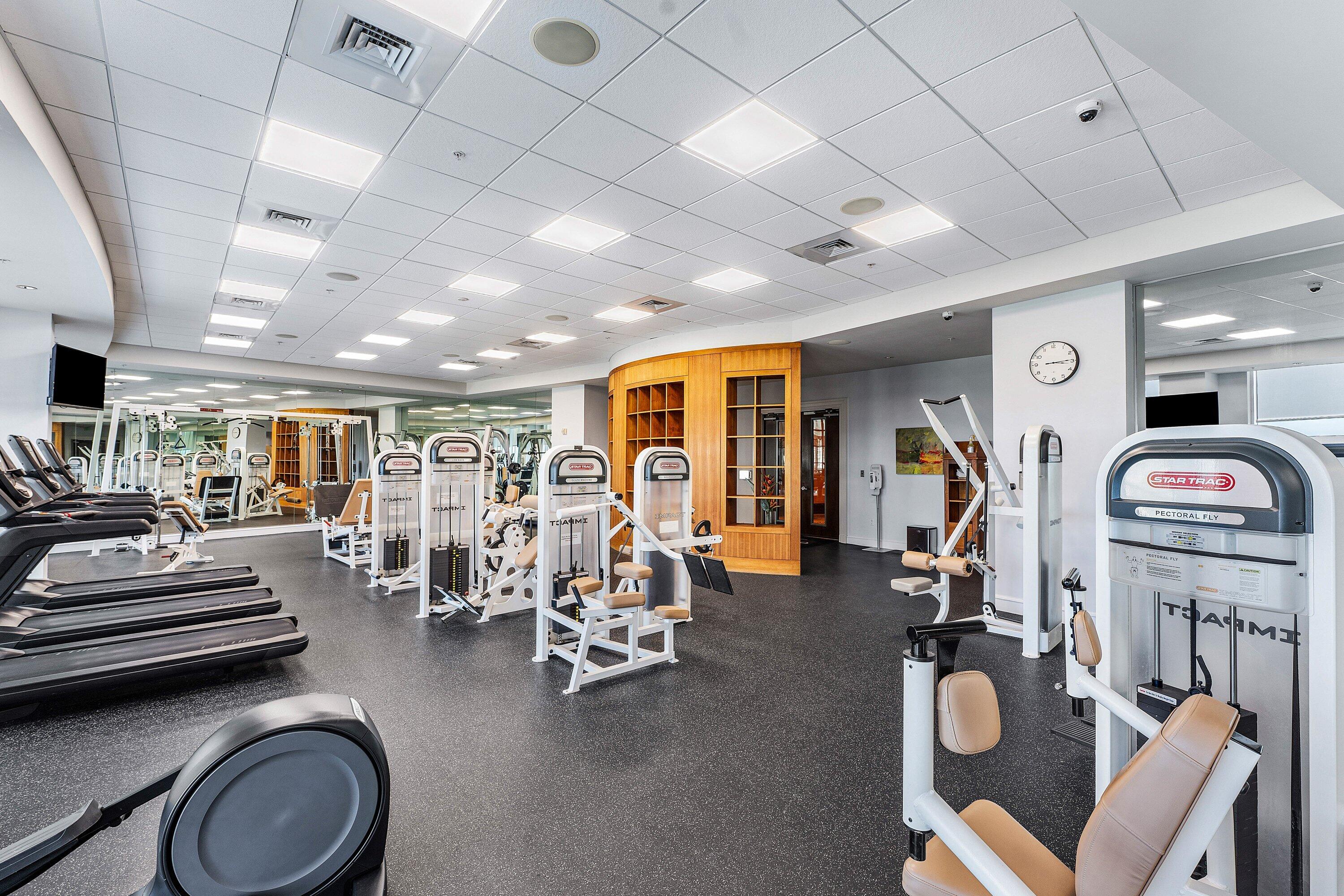 1 N Ocean Boulevard 806