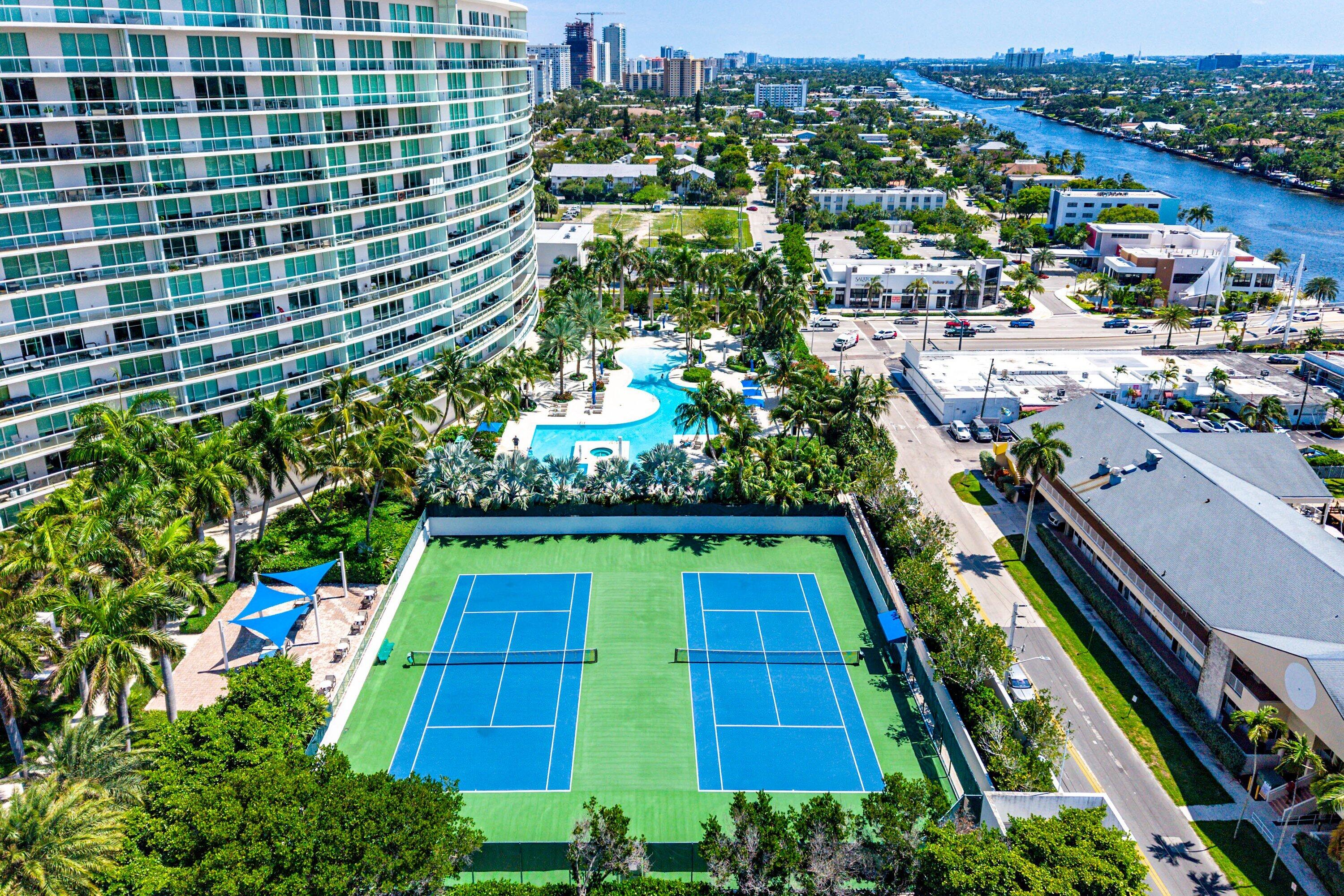 1 N Ocean Boulevard 806