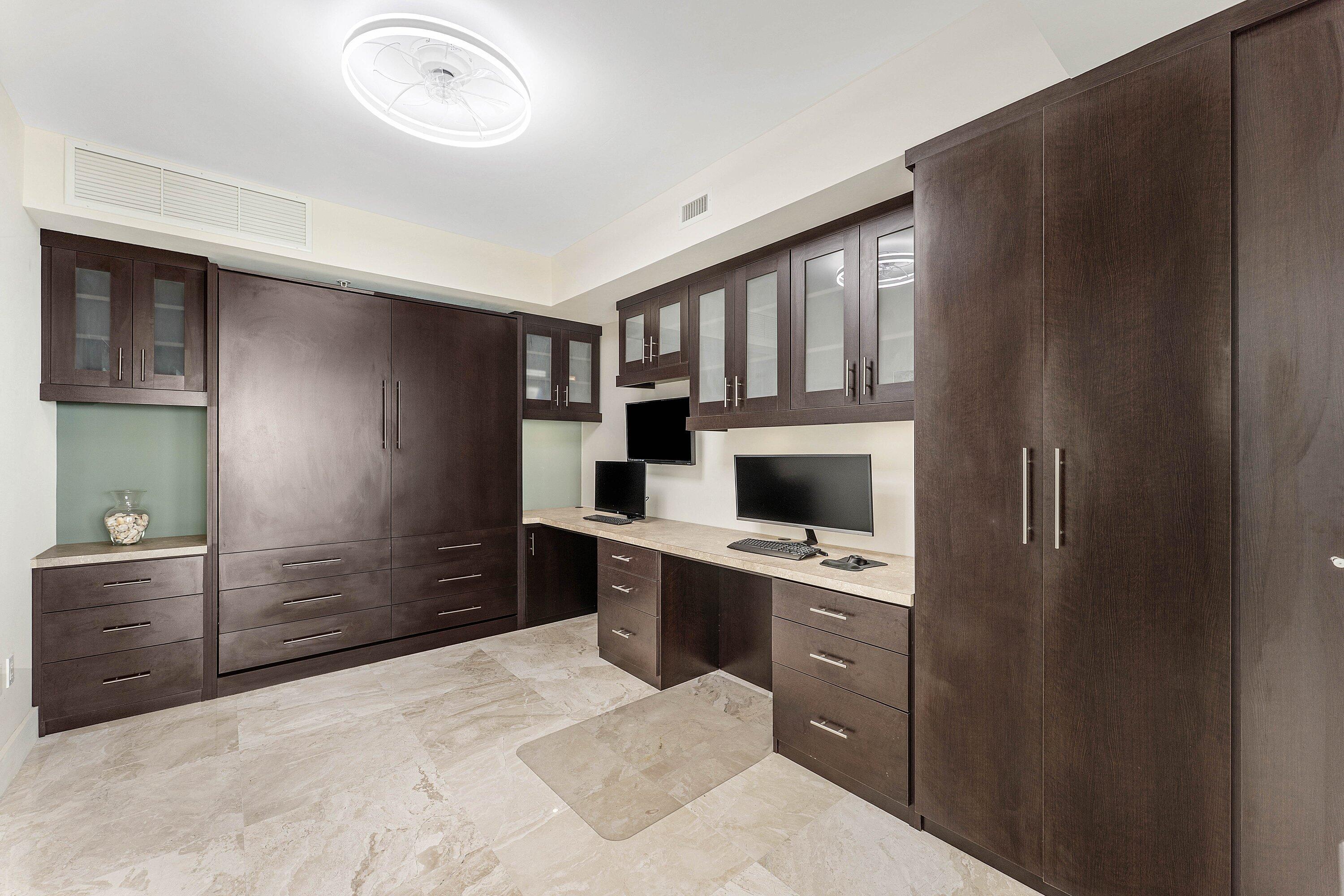 1 N Ocean Boulevard 806