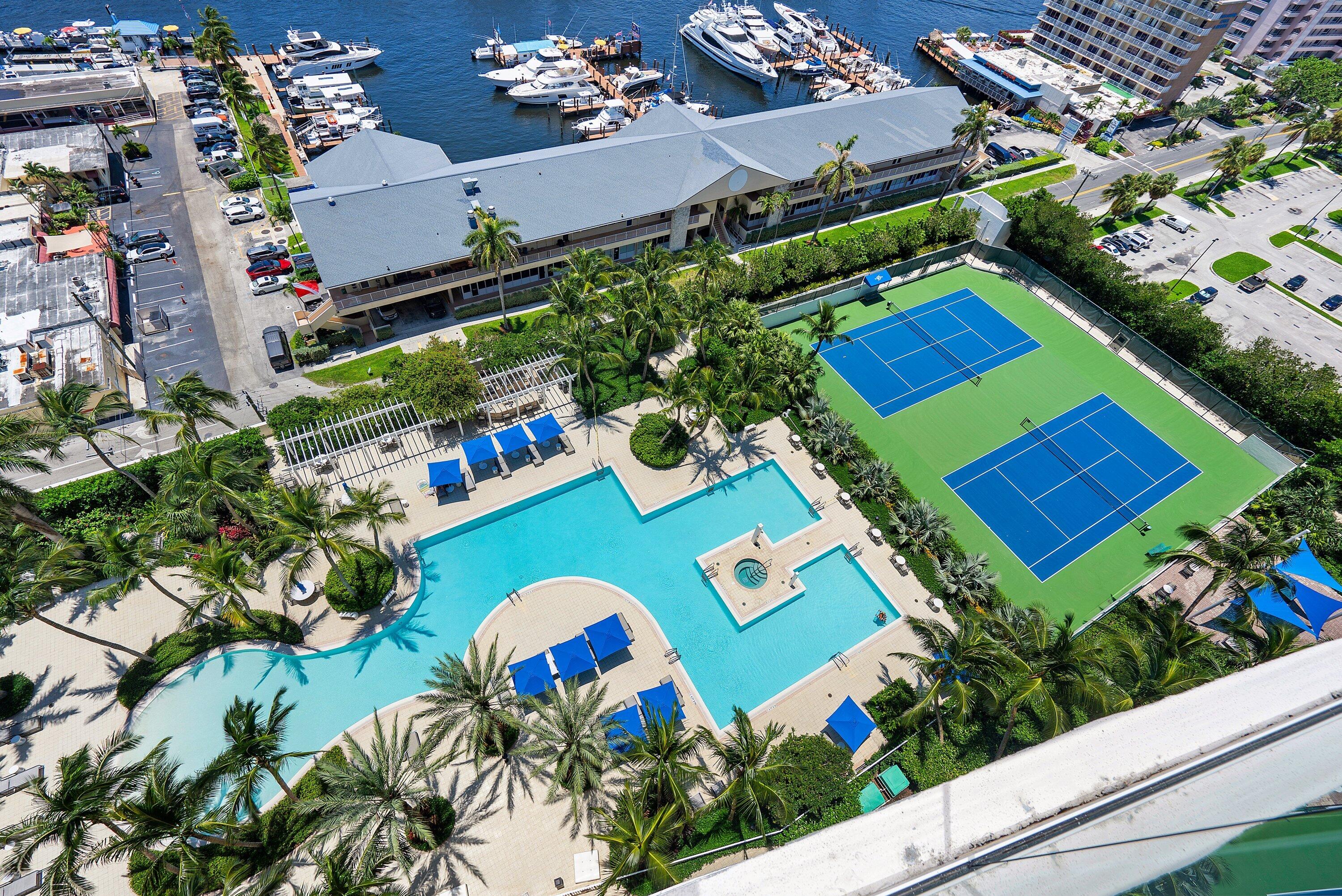 1 N Ocean Boulevard 806