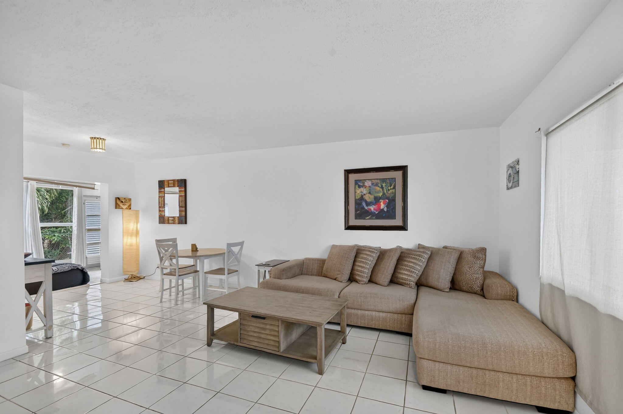 658 NE 6TH Court E E
