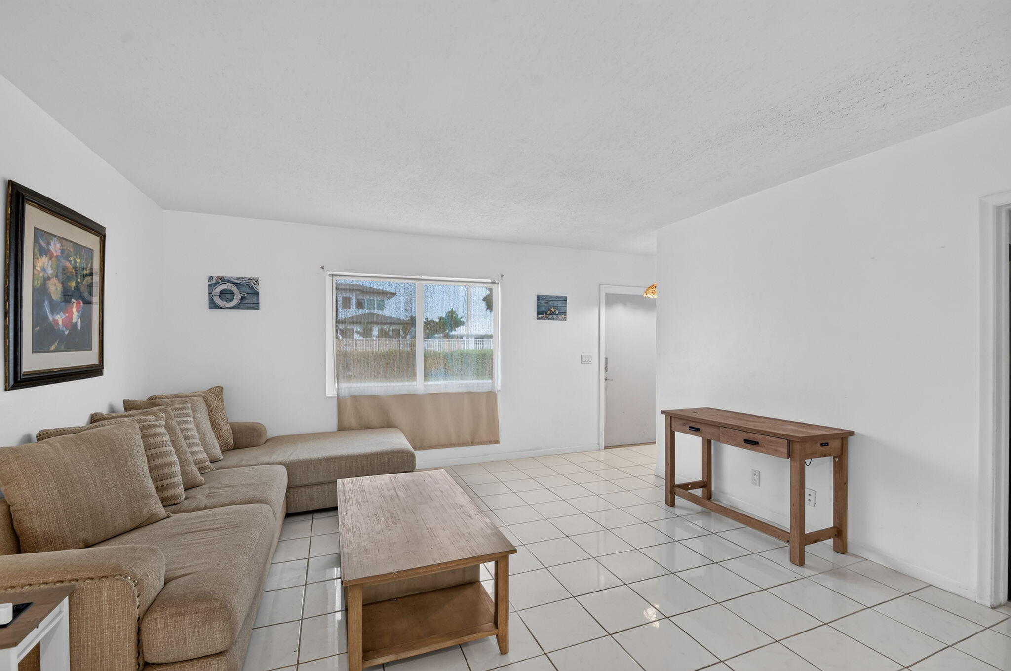 658 NE 6TH Court E E