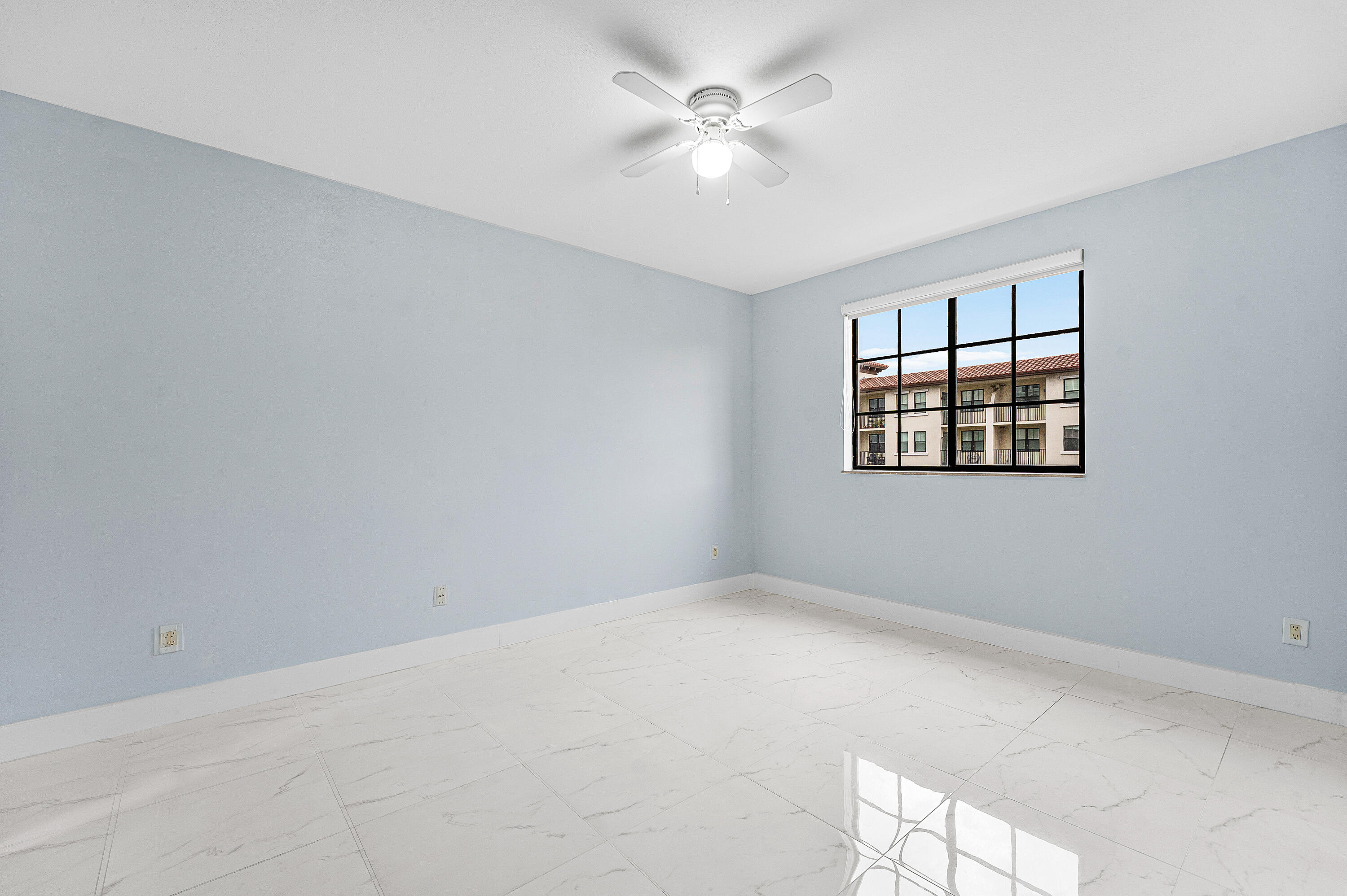233 S Federal Highway 605