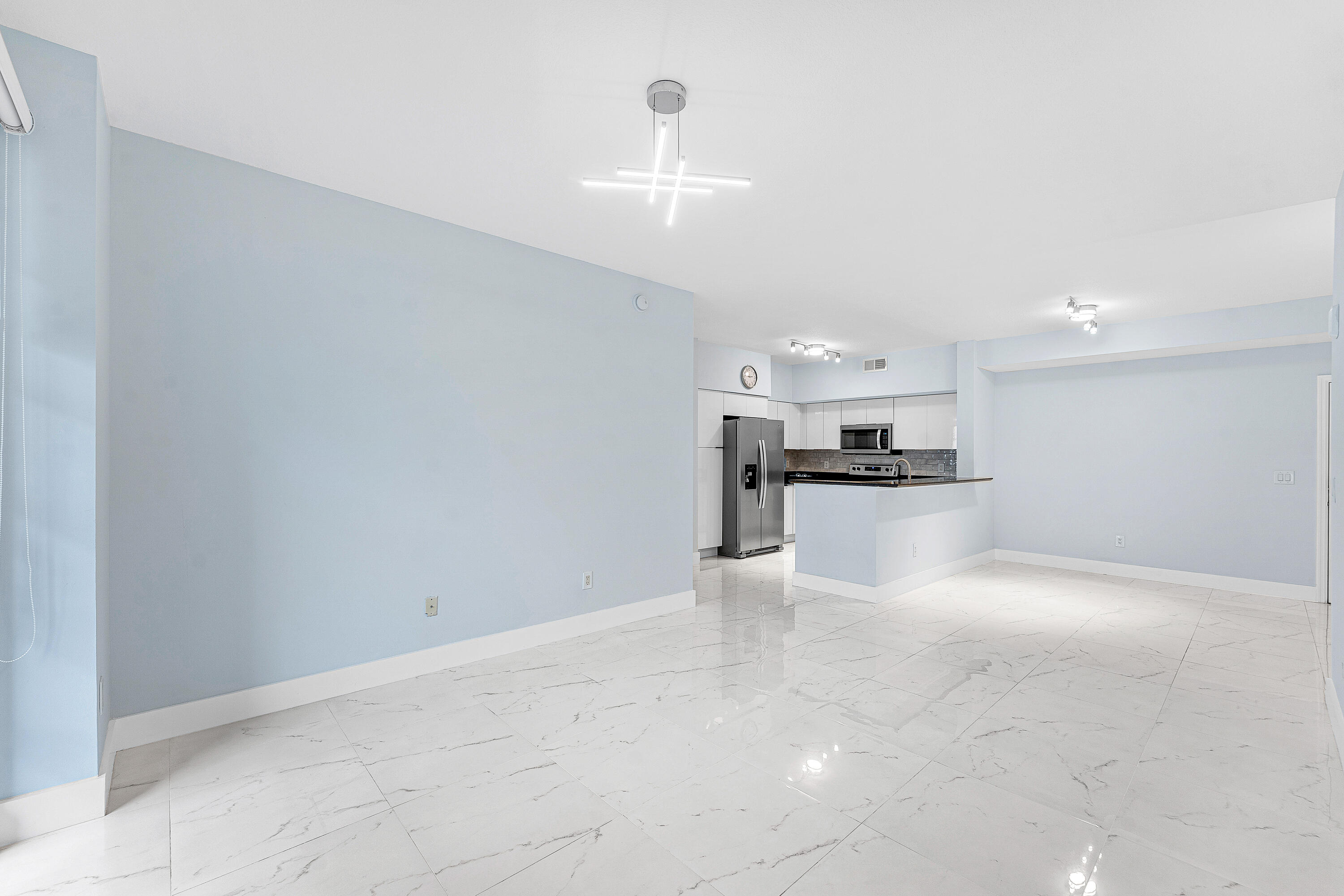 233 S Federal Highway 605