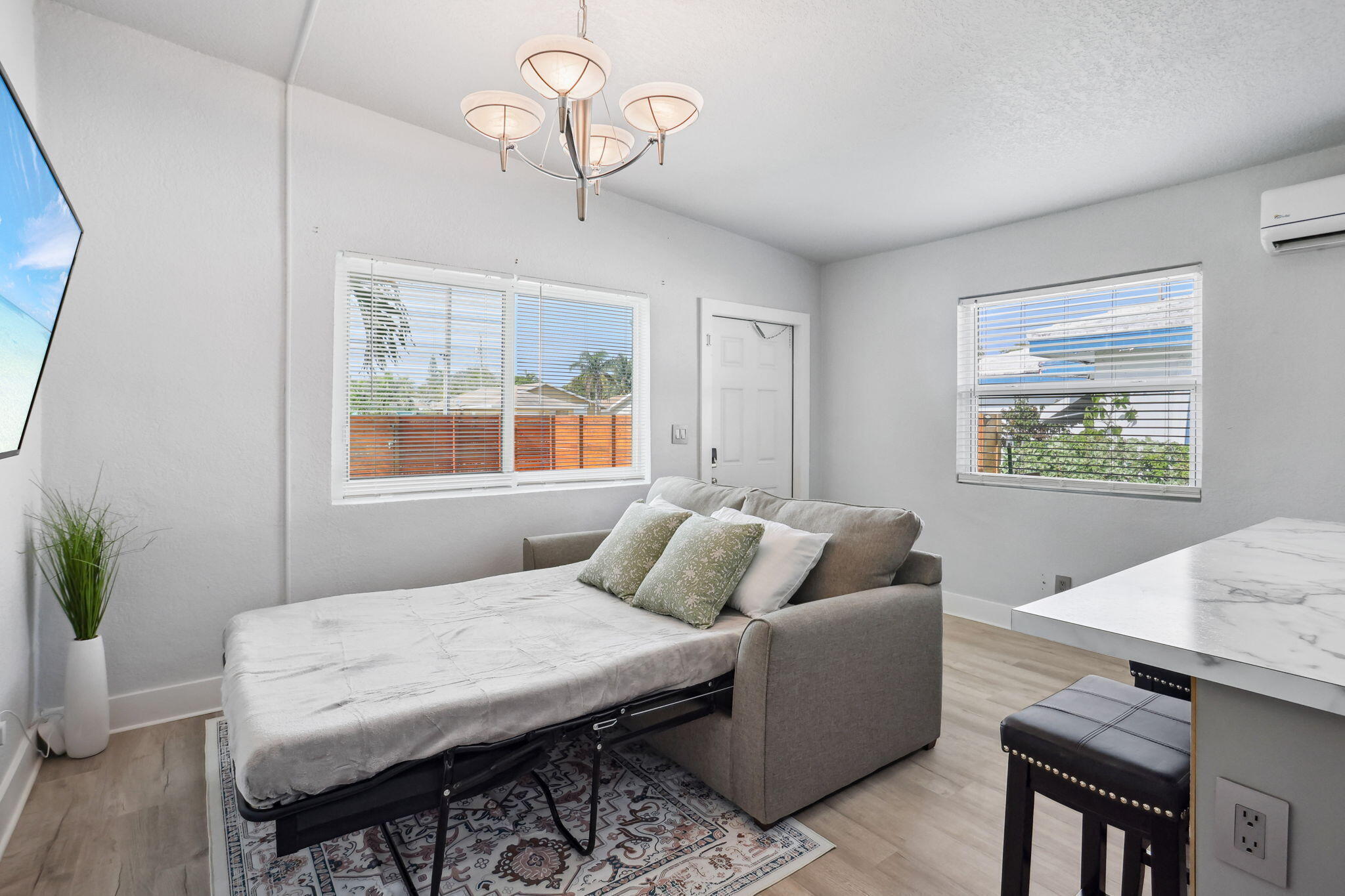 115 NW 8th Avenue