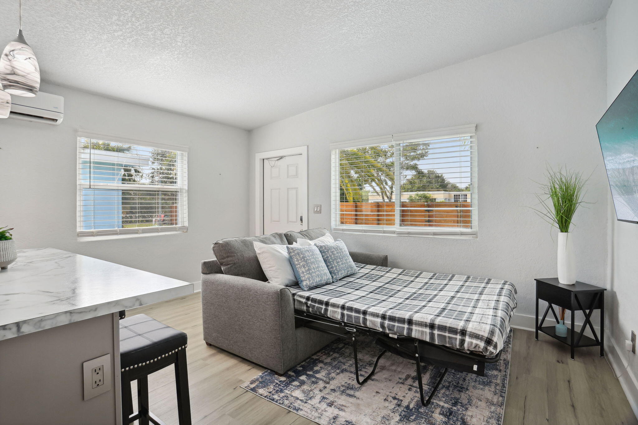 115 NW 8th Avenue
