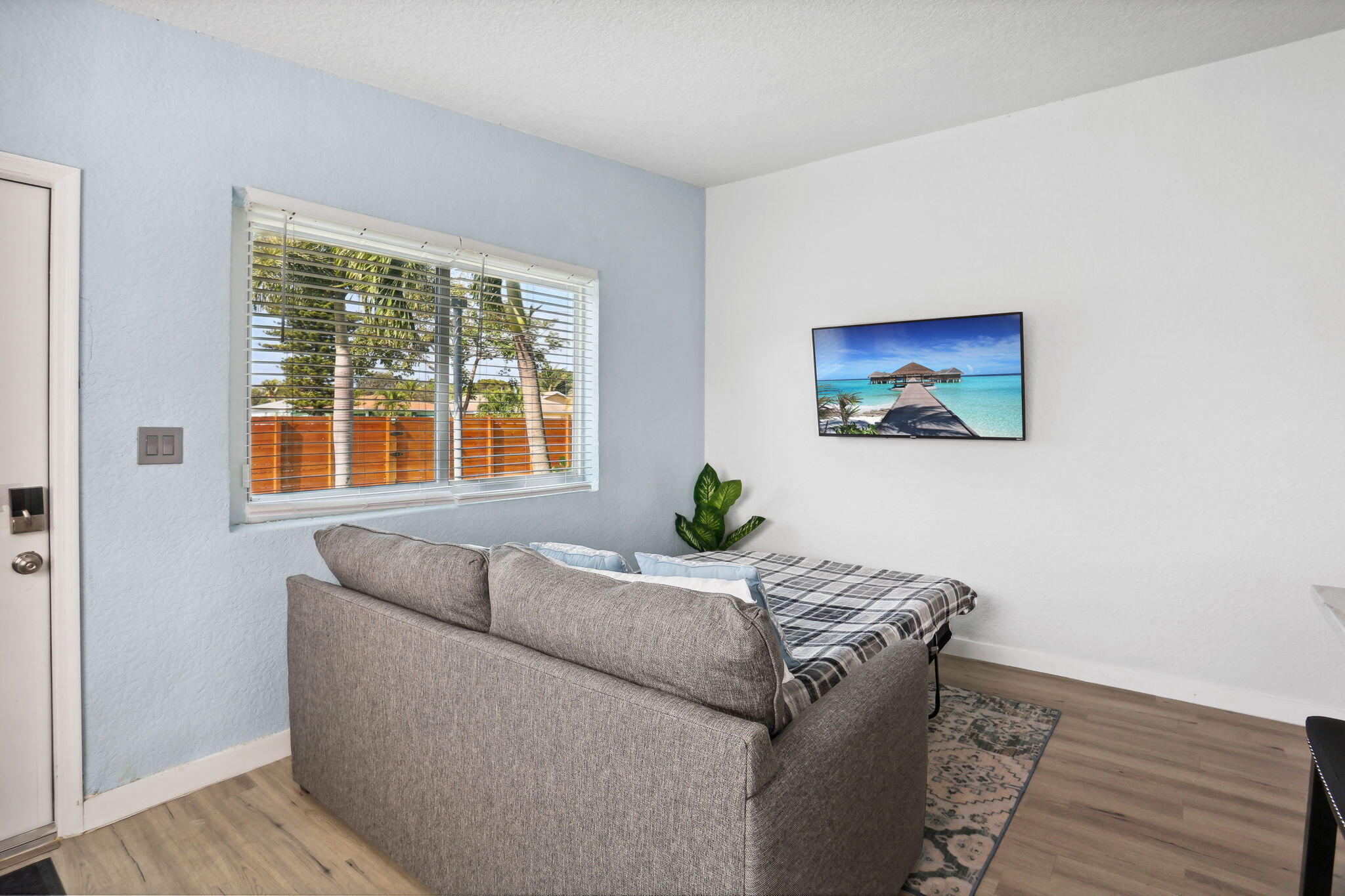 115 NW 8th Avenue