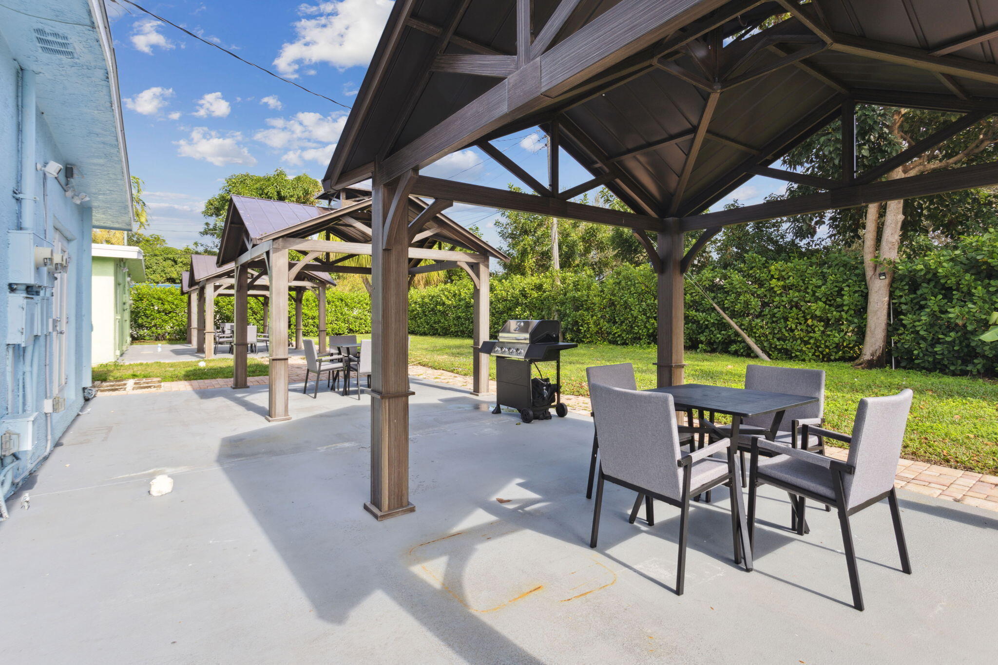 115 NW 8th Avenue