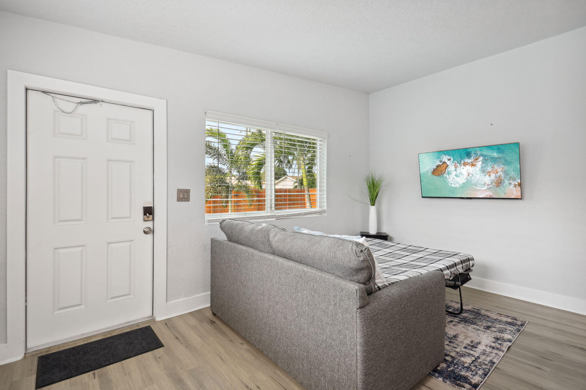 115 NW 8th Avenue