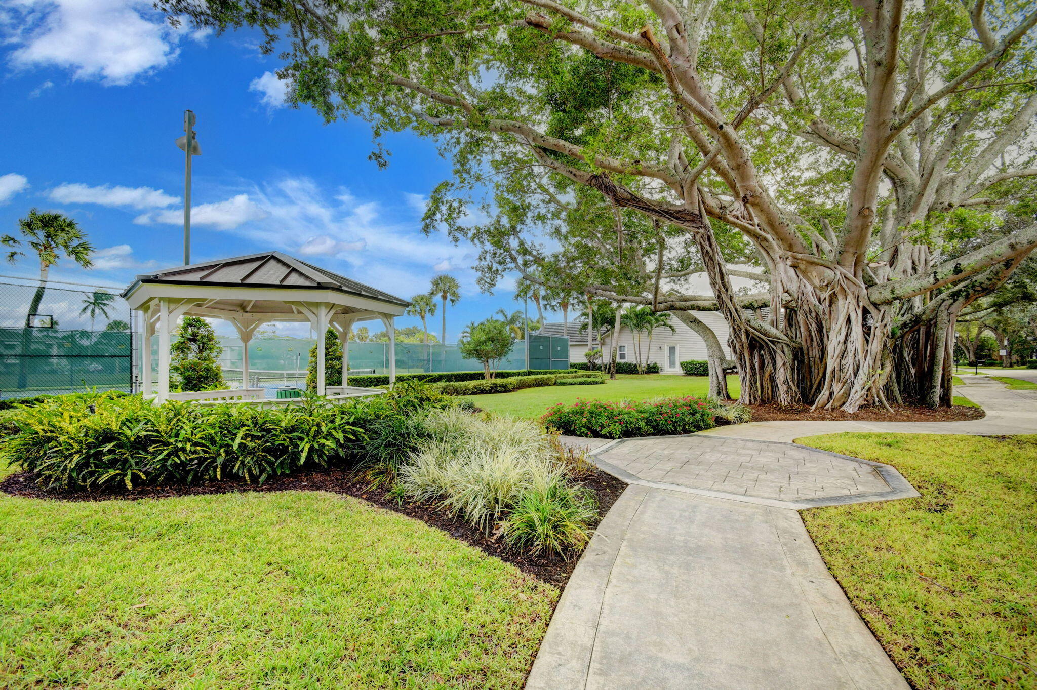 2735 Windham Court