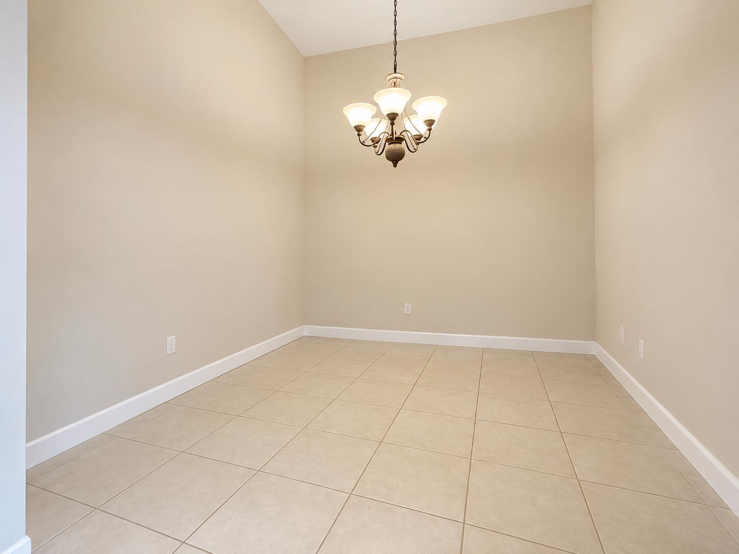 2405 WINDJAMMER Way