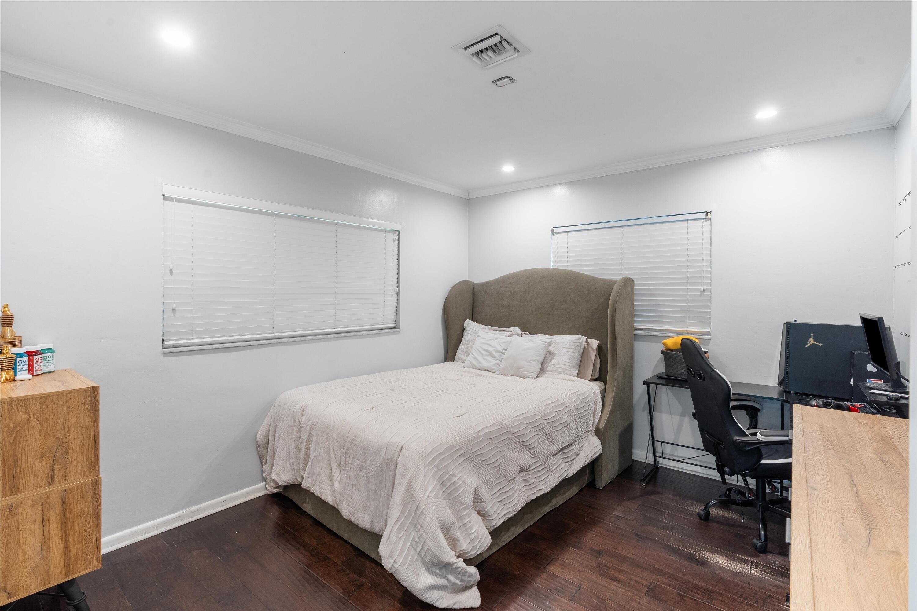 1107 SE 14TH Terrace