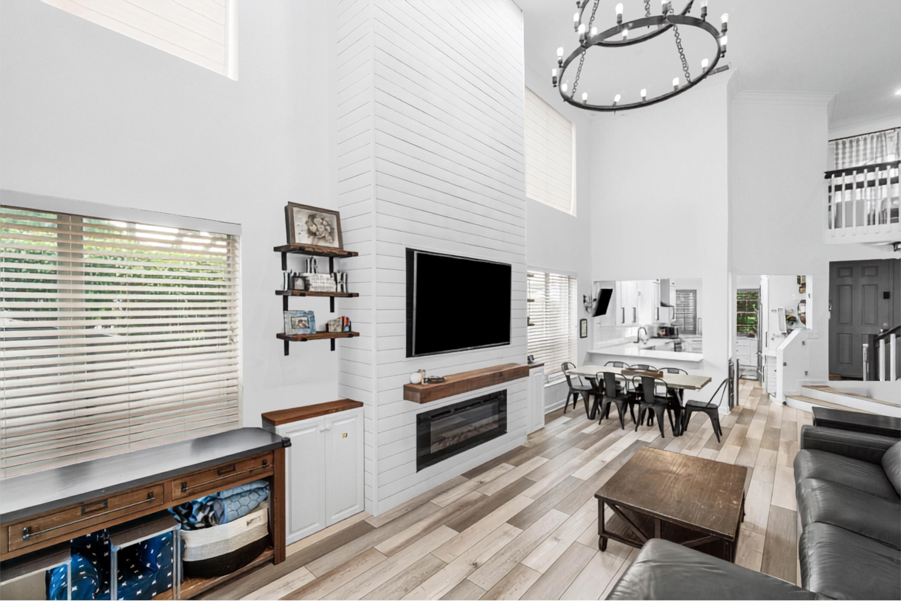 5705 NW 42ND Court