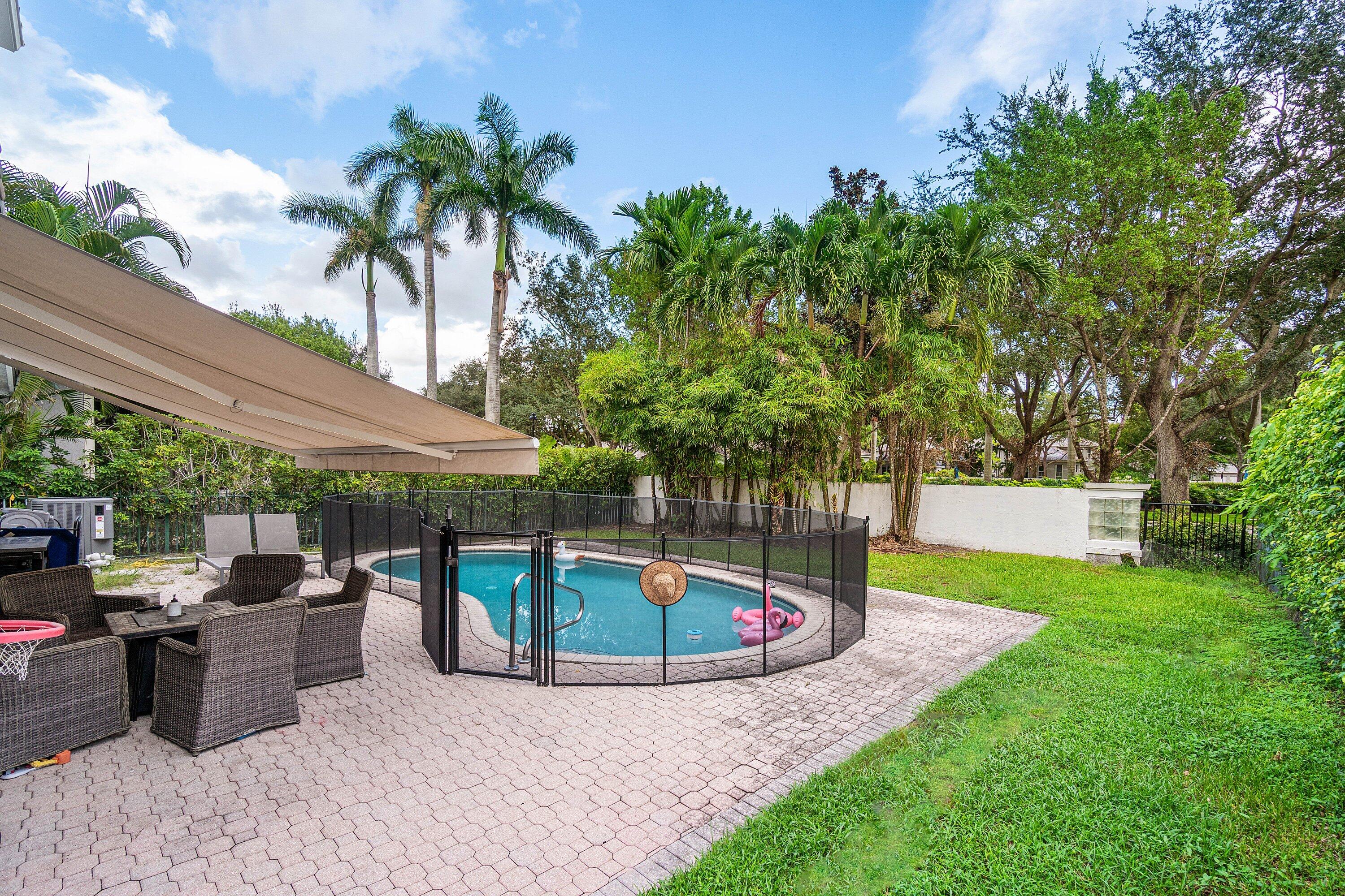 5705 NW 42ND Court